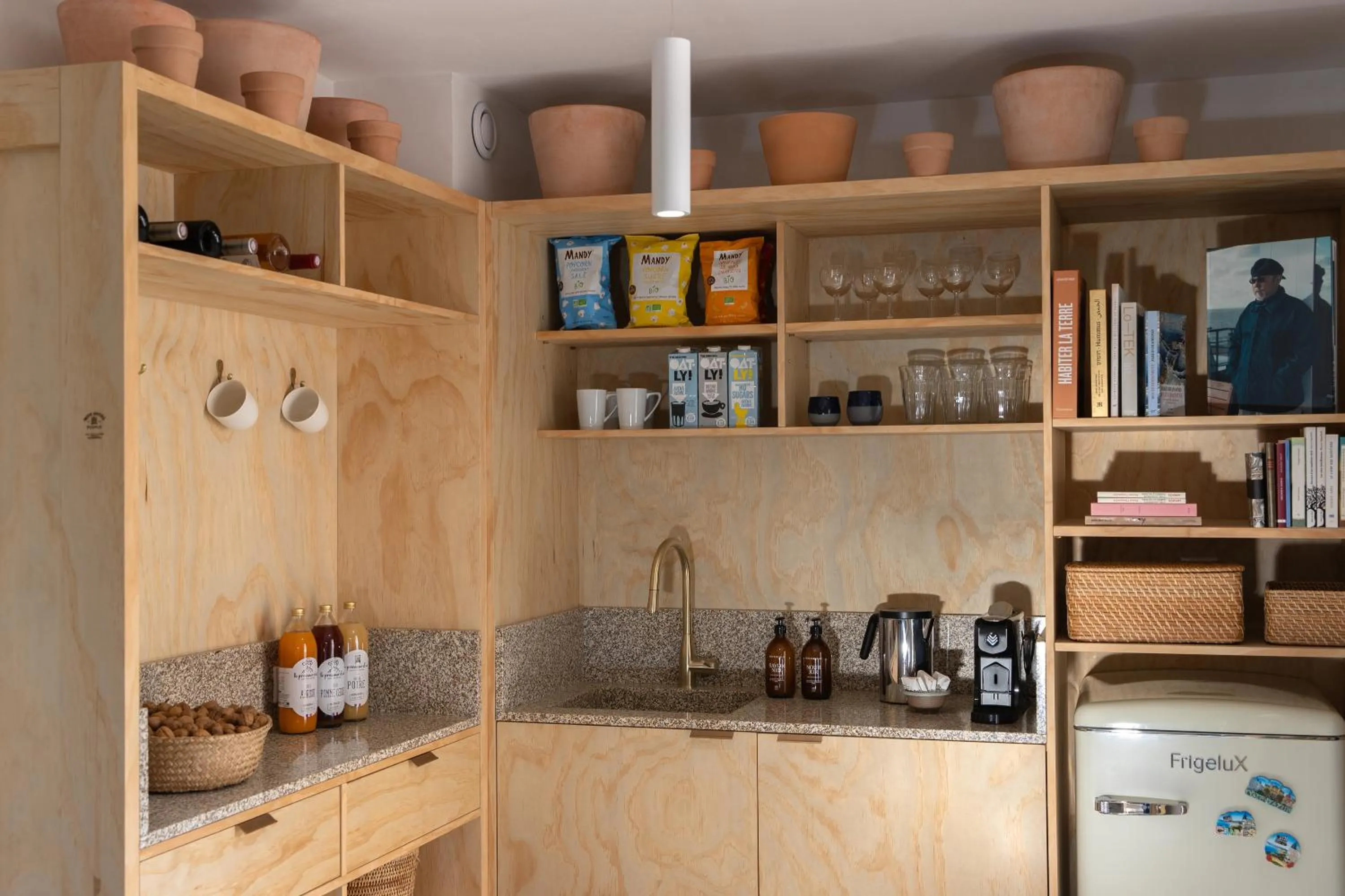 Kitchen or kitchenette in MOB HOTEL Cannes