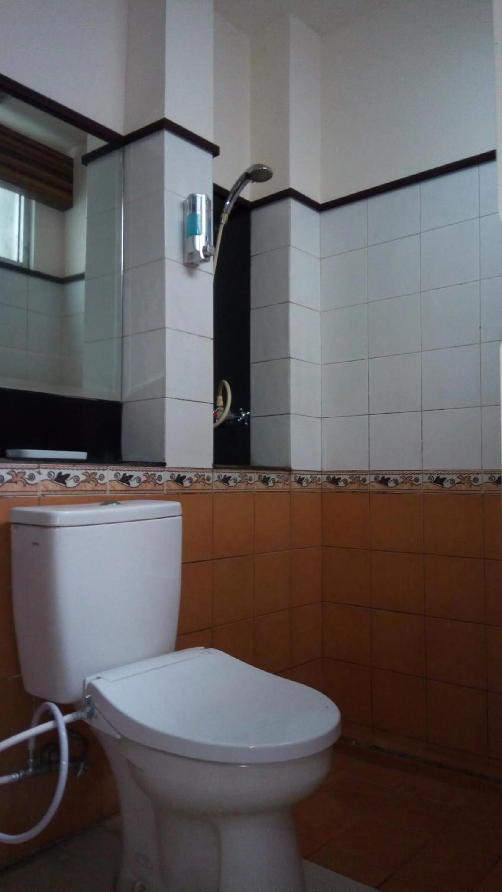 Toilet in Hotel S3 Setrasari Bandung