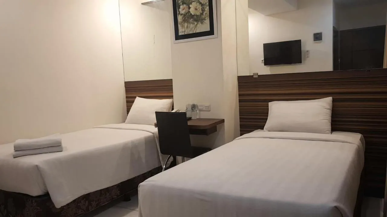 Bedroom, Bed in Hotel S3 Setrasari Bandung