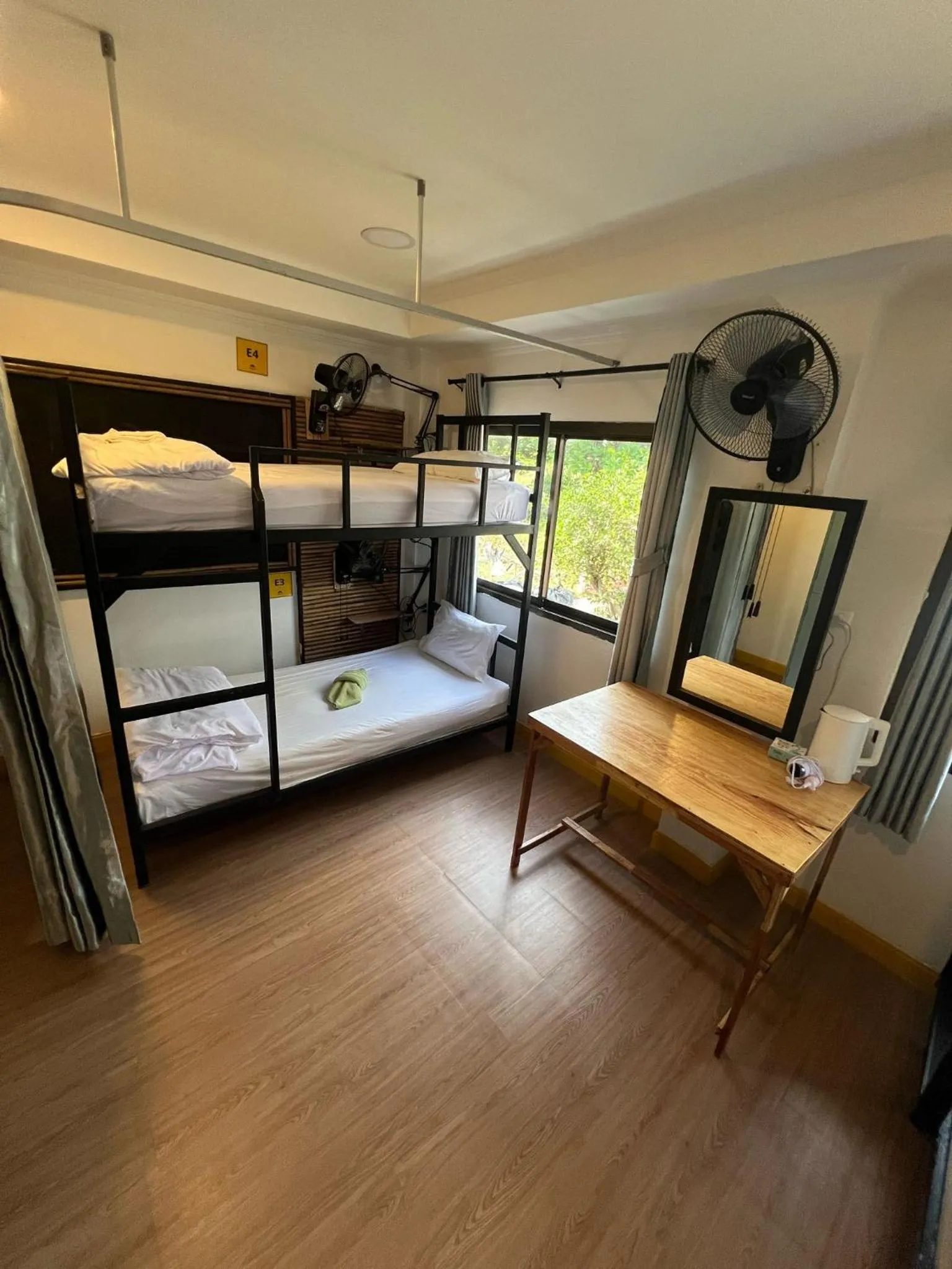 Photo of the whole room, Bed in Lemonade Boutique Inn