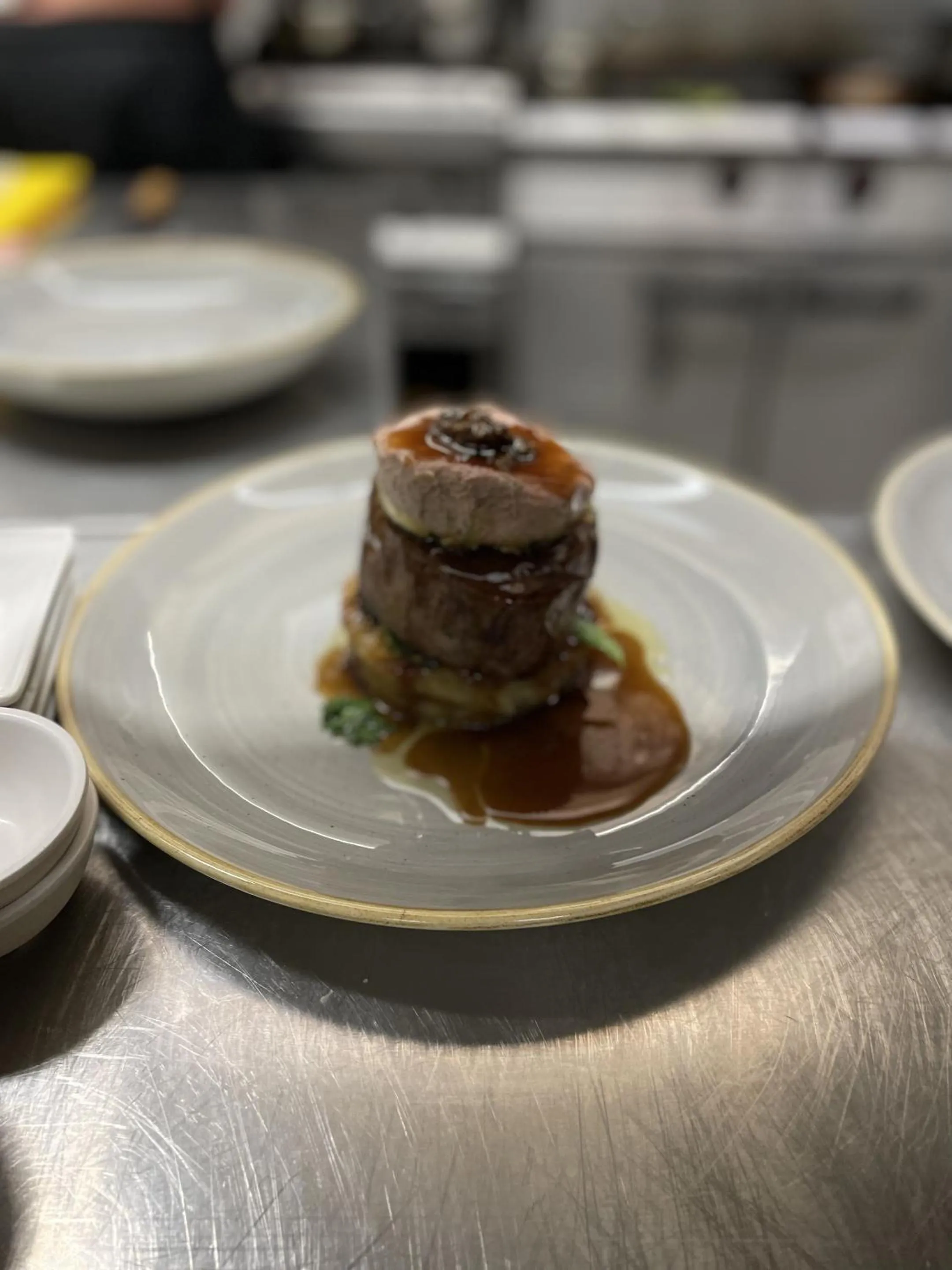 Food and drinks in White Hart Hotel