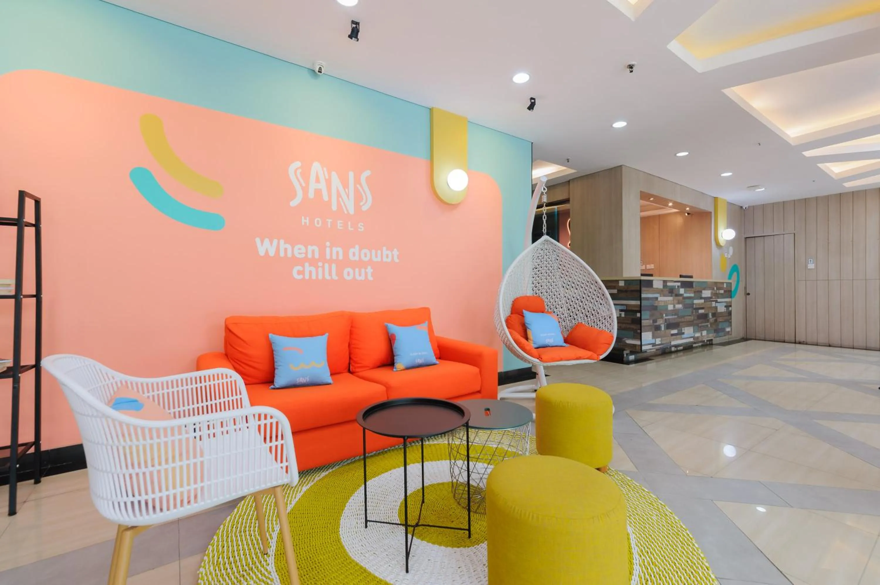 Lobby or reception in Sans Hotel The Green Bekasi by RedDoorz