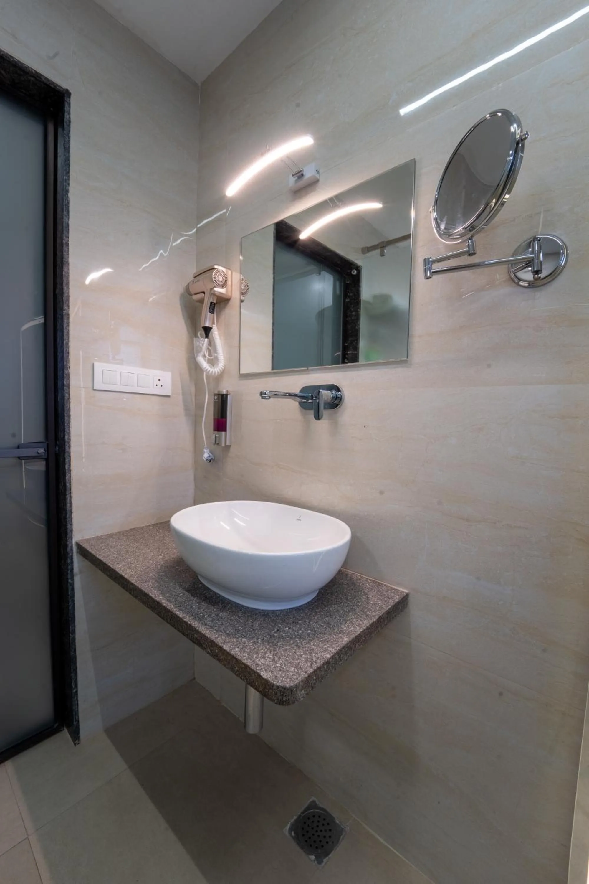 Bathroom in Krishna Inn