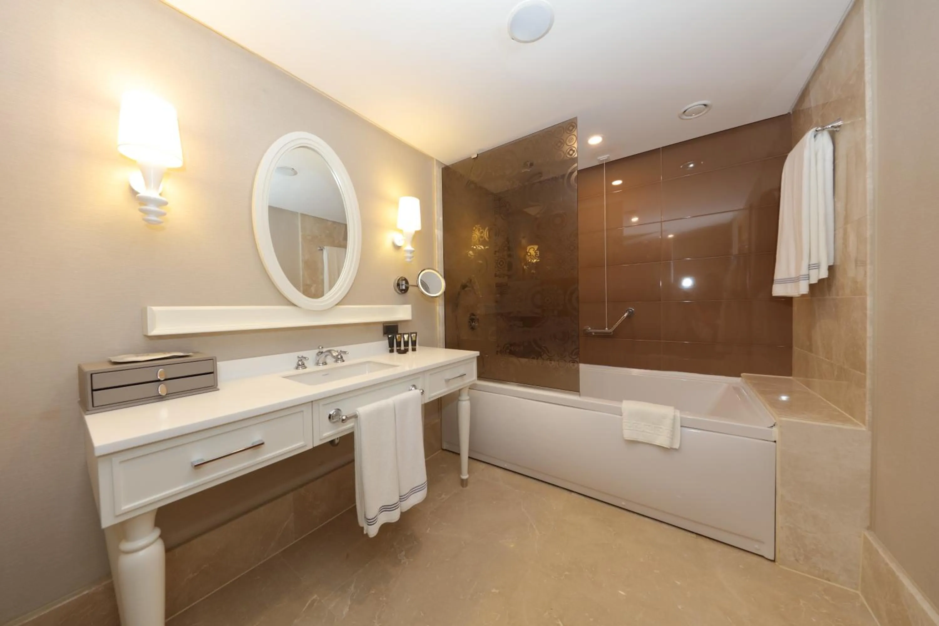 Bathroom in Sueno Hotels Deluxe Belek