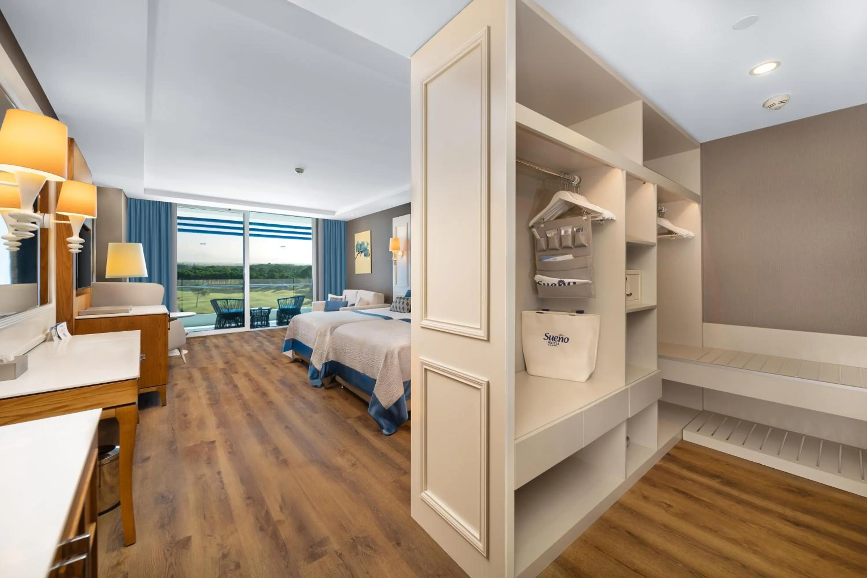 Bed in Sueno Hotels Deluxe Belek