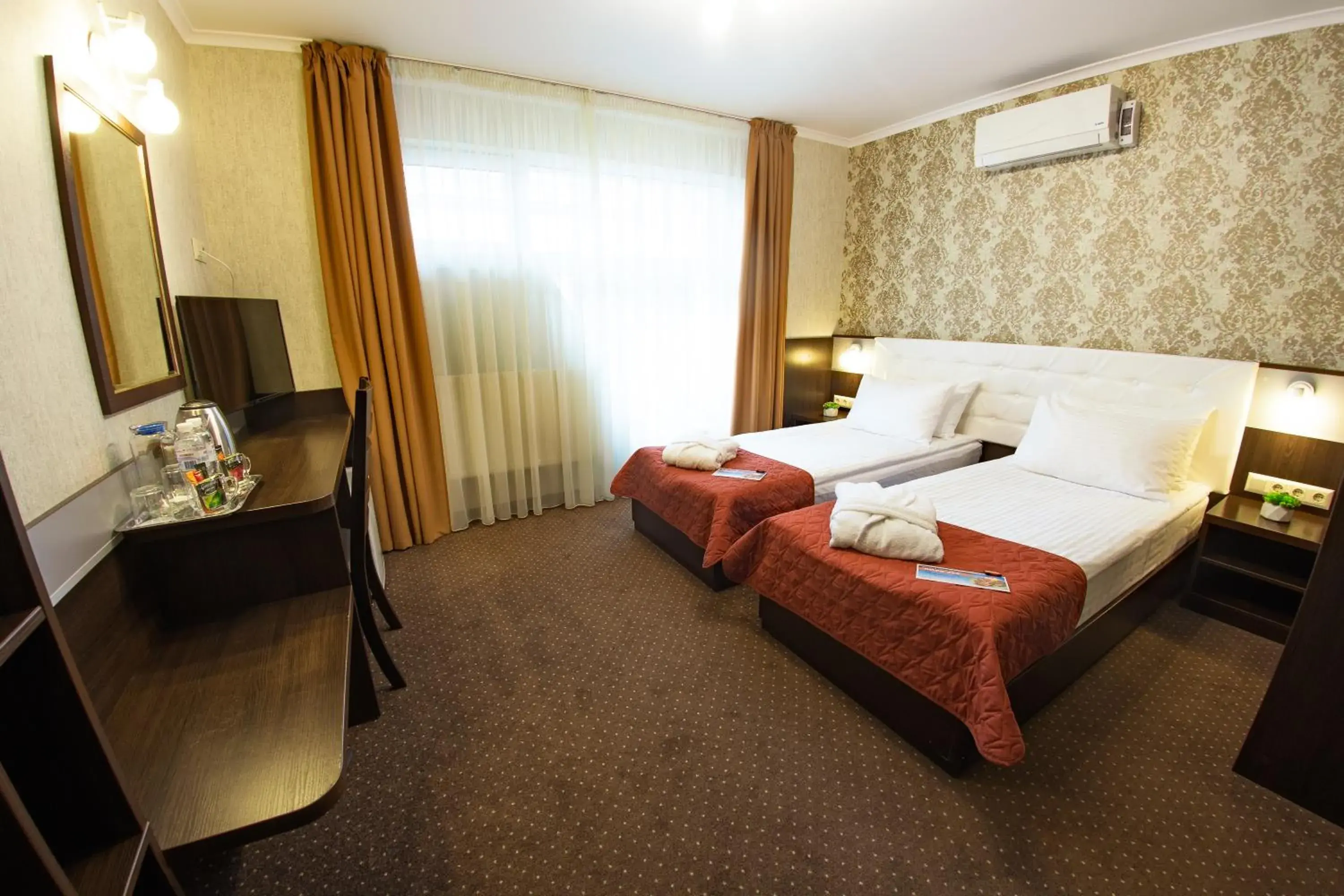 Twin Room in Kiev 365 Park Hotel Twin Room in Kiev 365 Park Hotel