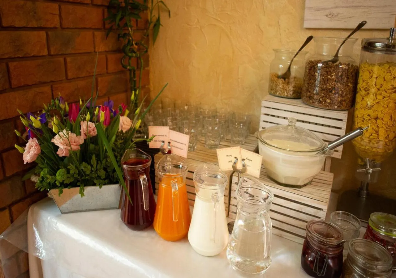 Buffet breakfast in Kiev 365 Park Hotel