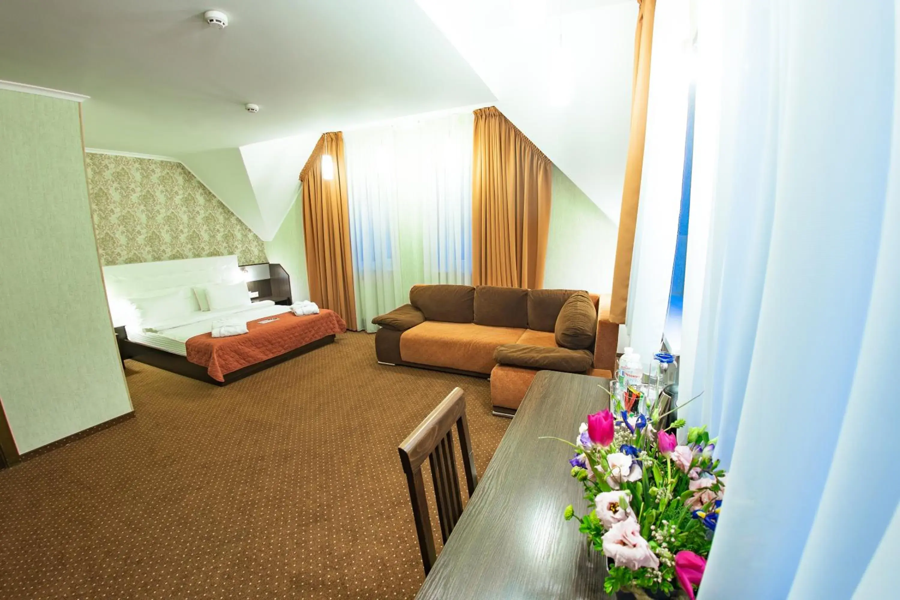 Standard Double Suite in Kiev 365 Park Hotel Standard Double Suite in Kiev 365 Park Hotel