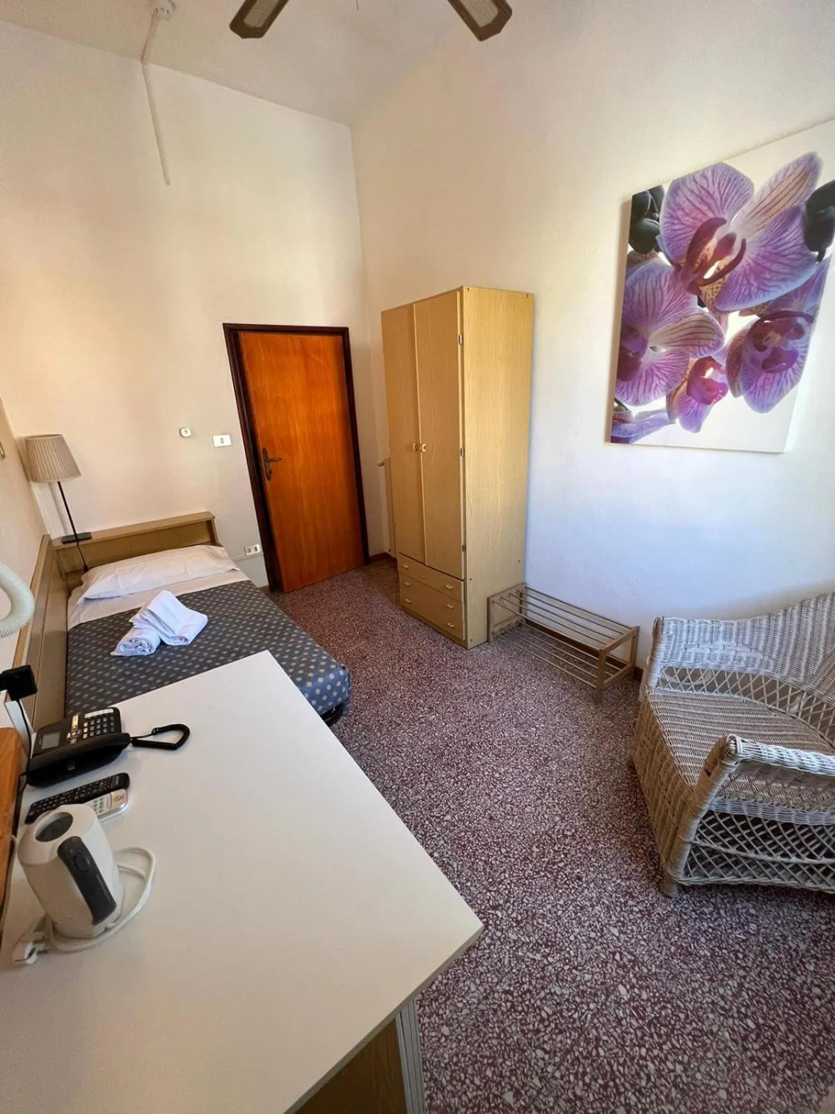 Bedroom, Bed in Hotel Aurora