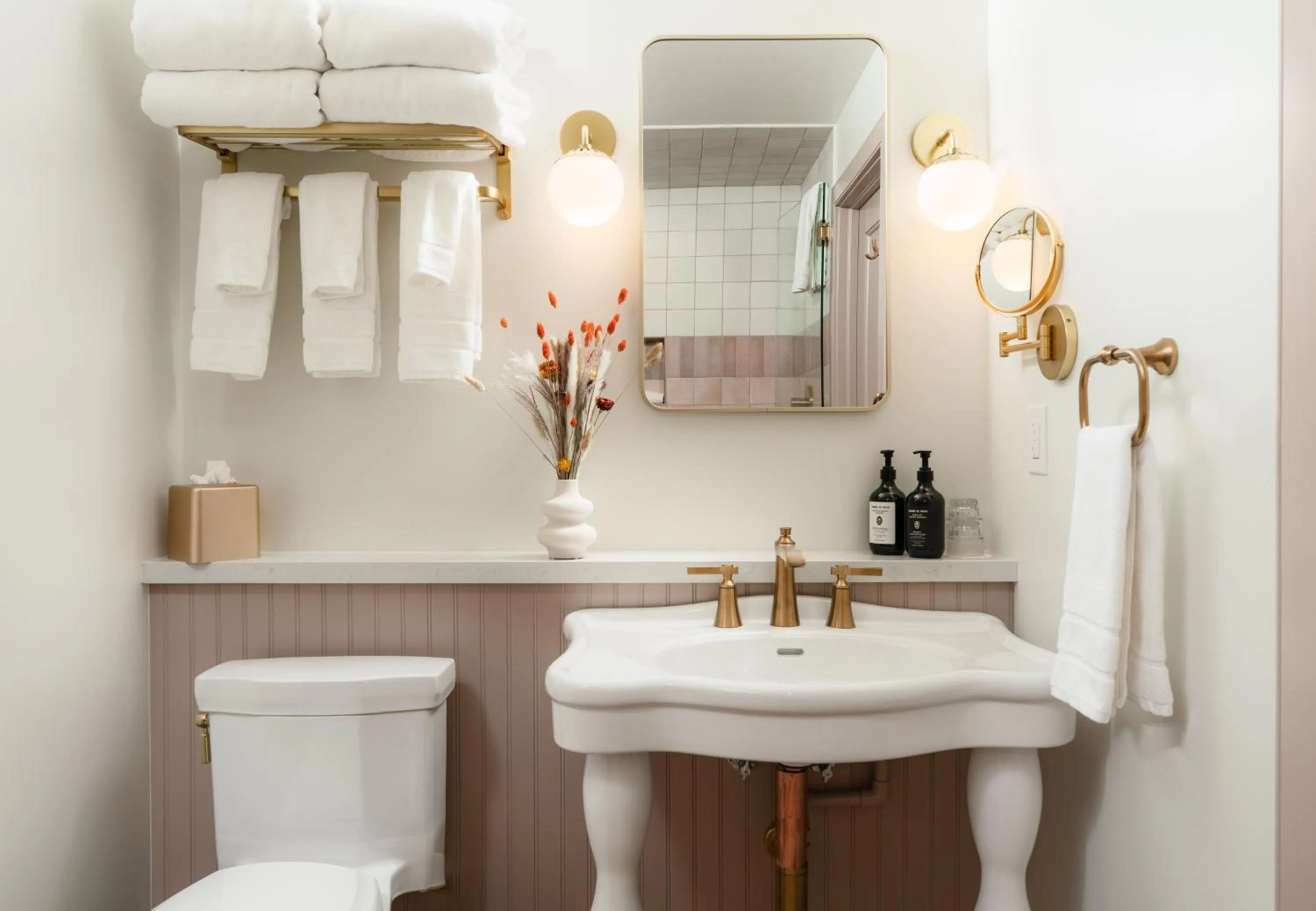 Bathroom in Petit Soleil - Bed, Breakfast and Bar