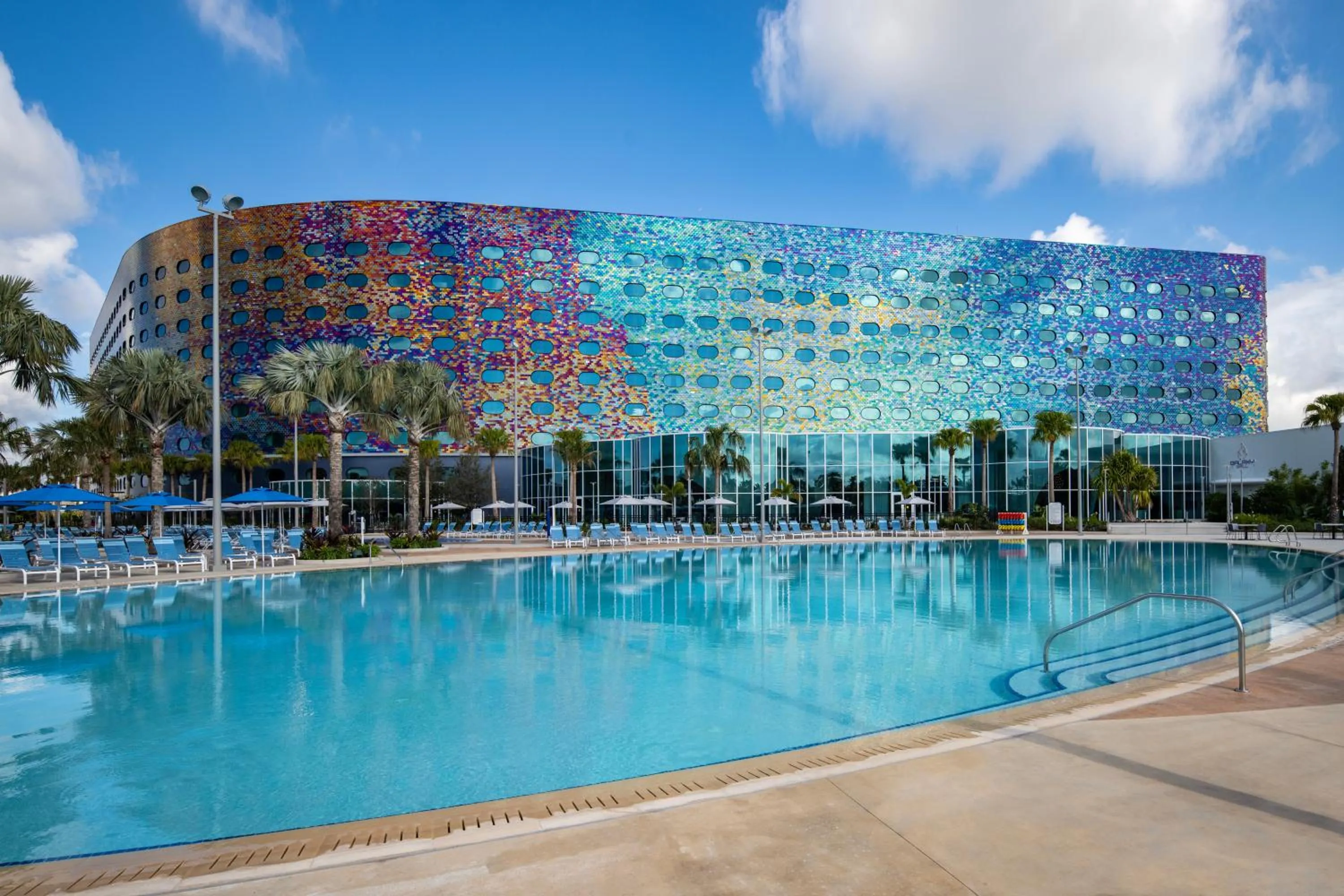 Swimming pool in Universal's Stella Nova Resort
