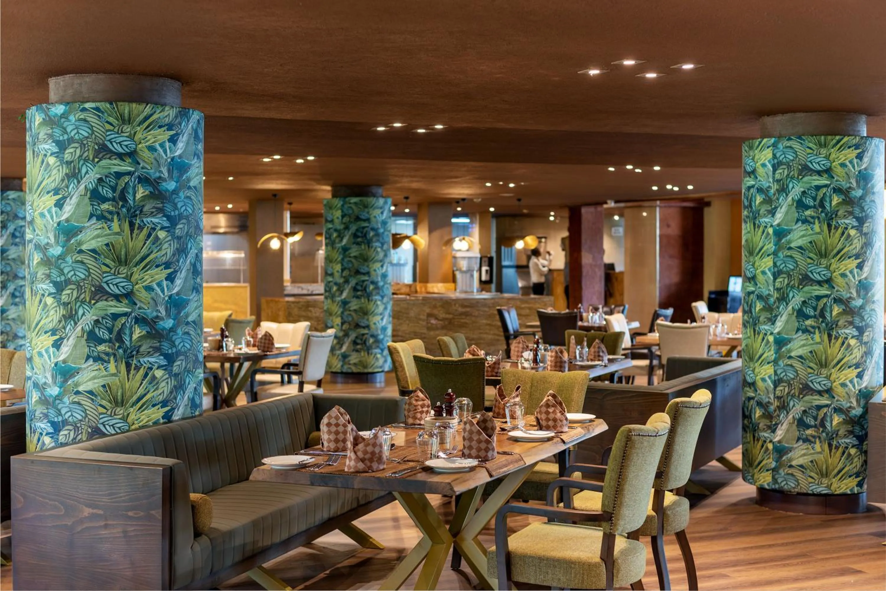 Restaurant/places to eat in Speke Resort and Conference Center