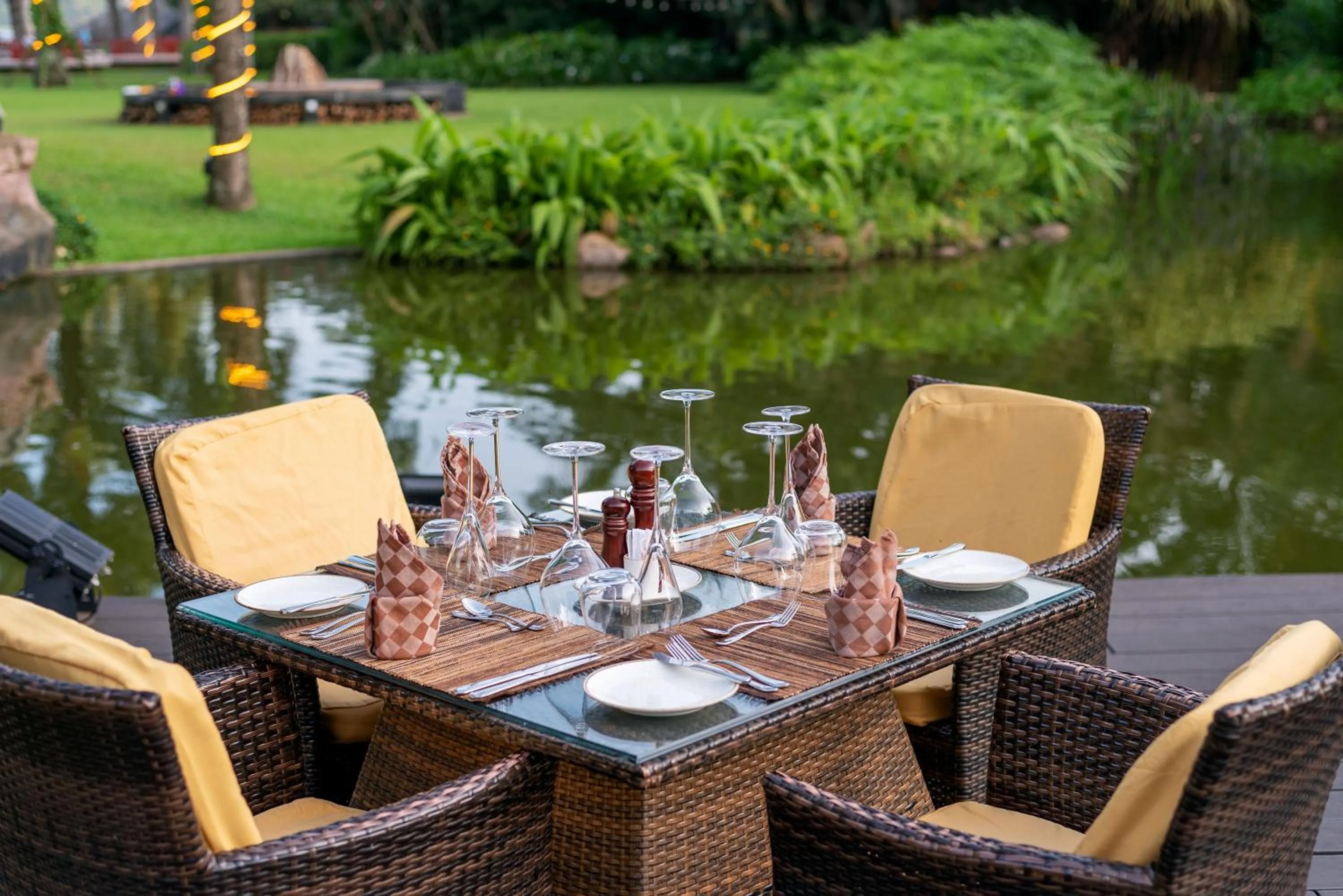 Restaurant/places to eat in Speke Resort and Conference Center