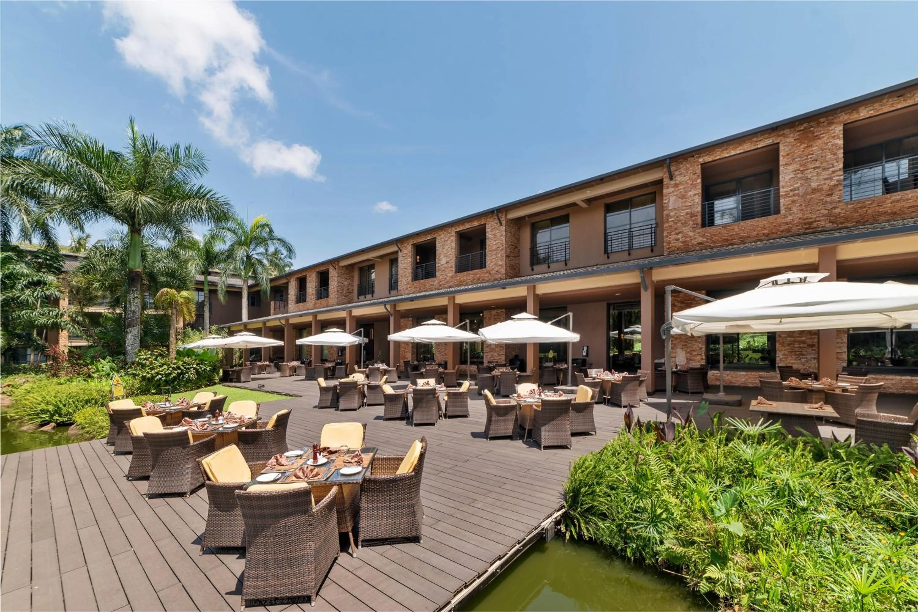 Restaurant/places to eat in Speke Resort and Conference Center