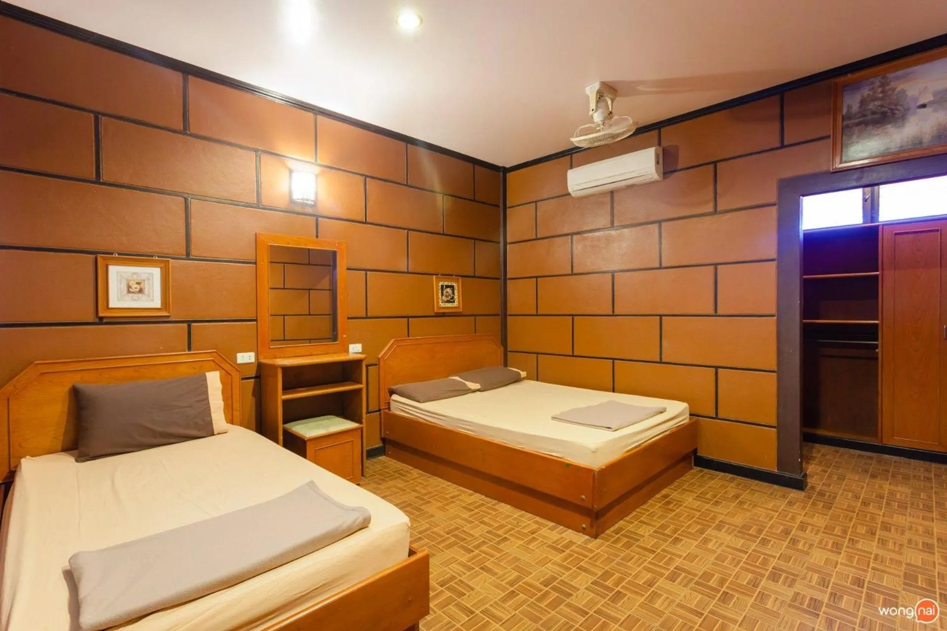 Bedroom, Bed in Coral Bungalows