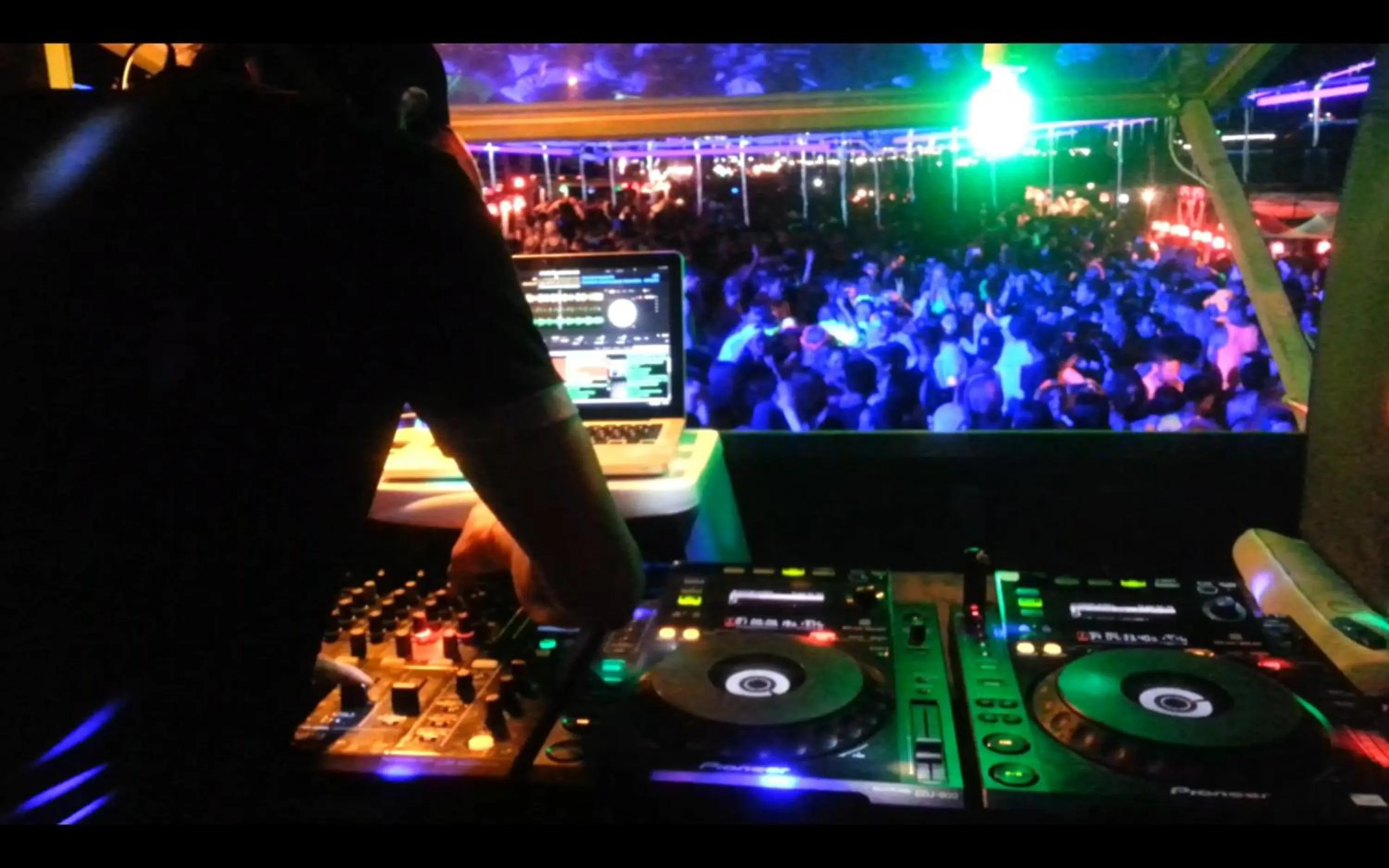 Night in Coral Bungalows