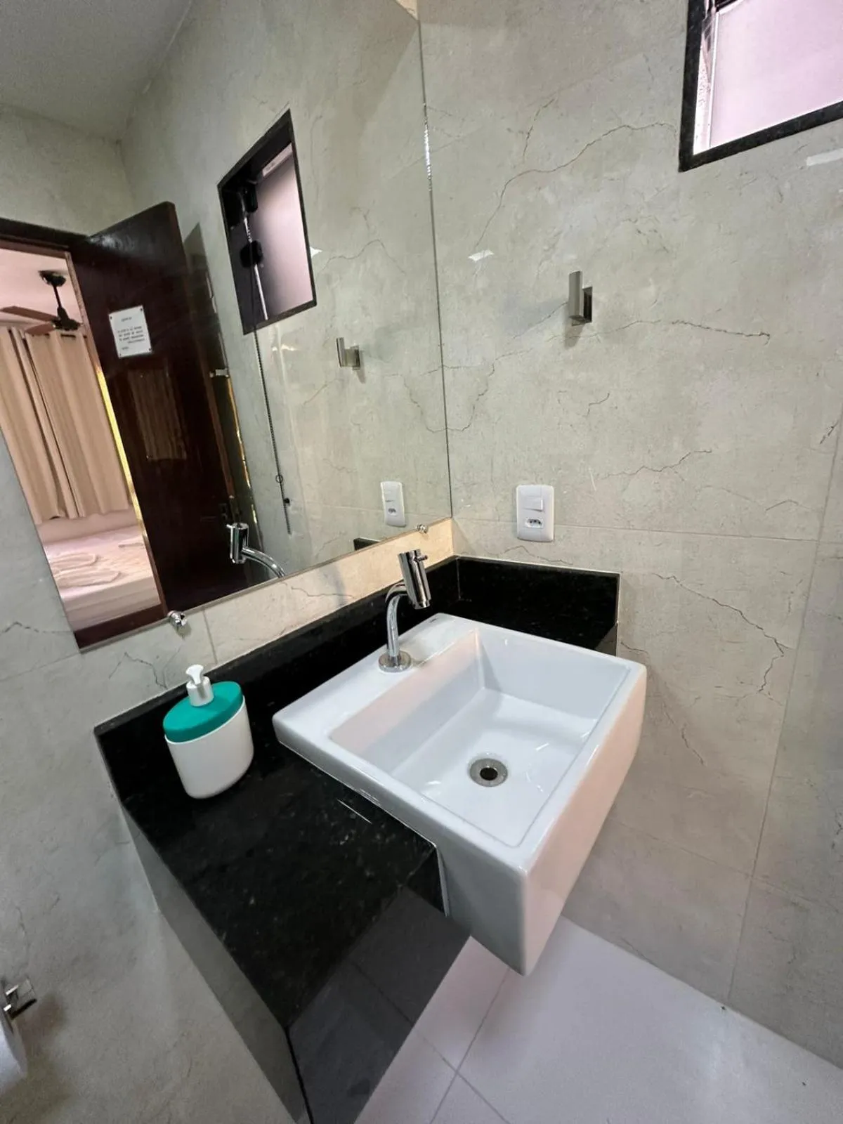 Shower in Pousada Toca dos Coelhos