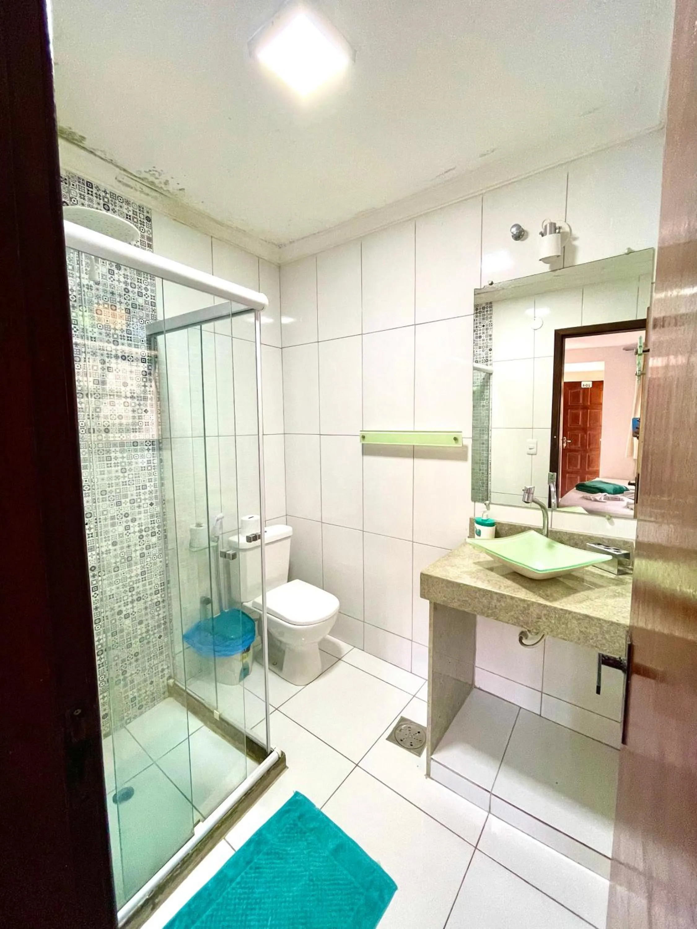 Shower in Pousada Toca dos Coelhos