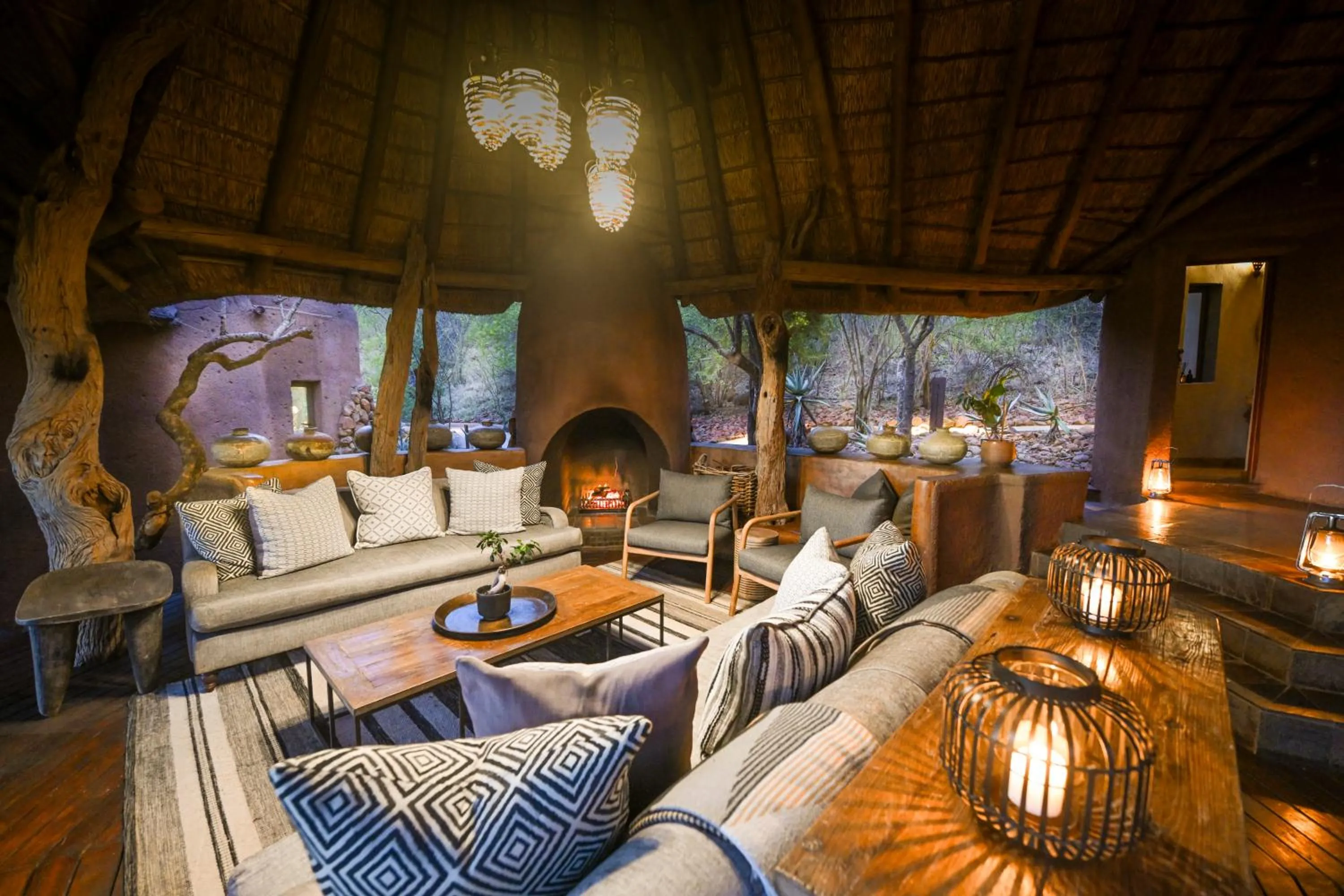 Communal lounge/ TV room in Madikwe Safari Lodge