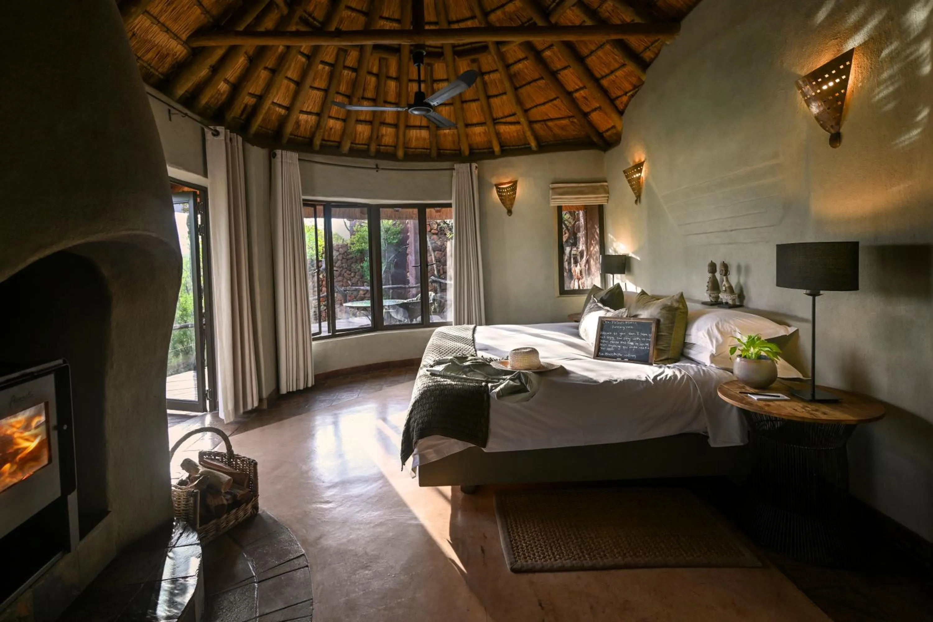 Bed in Madikwe Safari Lodge