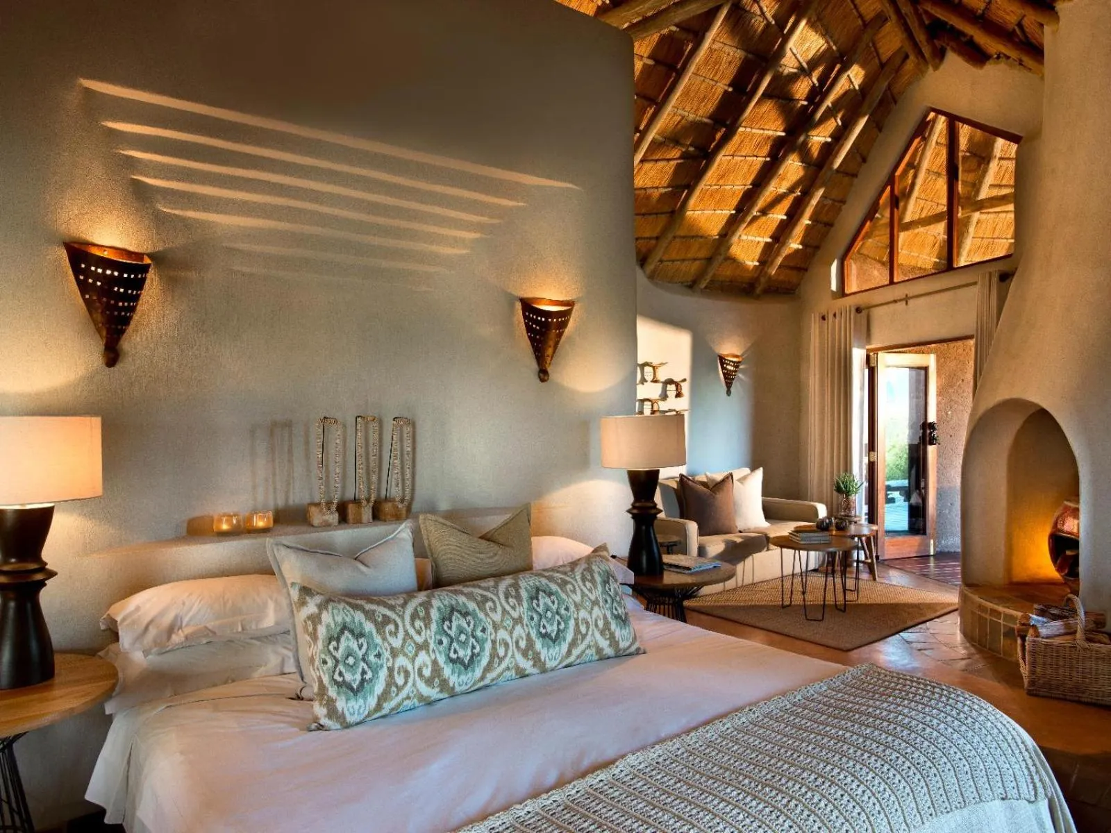 Bed in Madikwe Safari Lodge