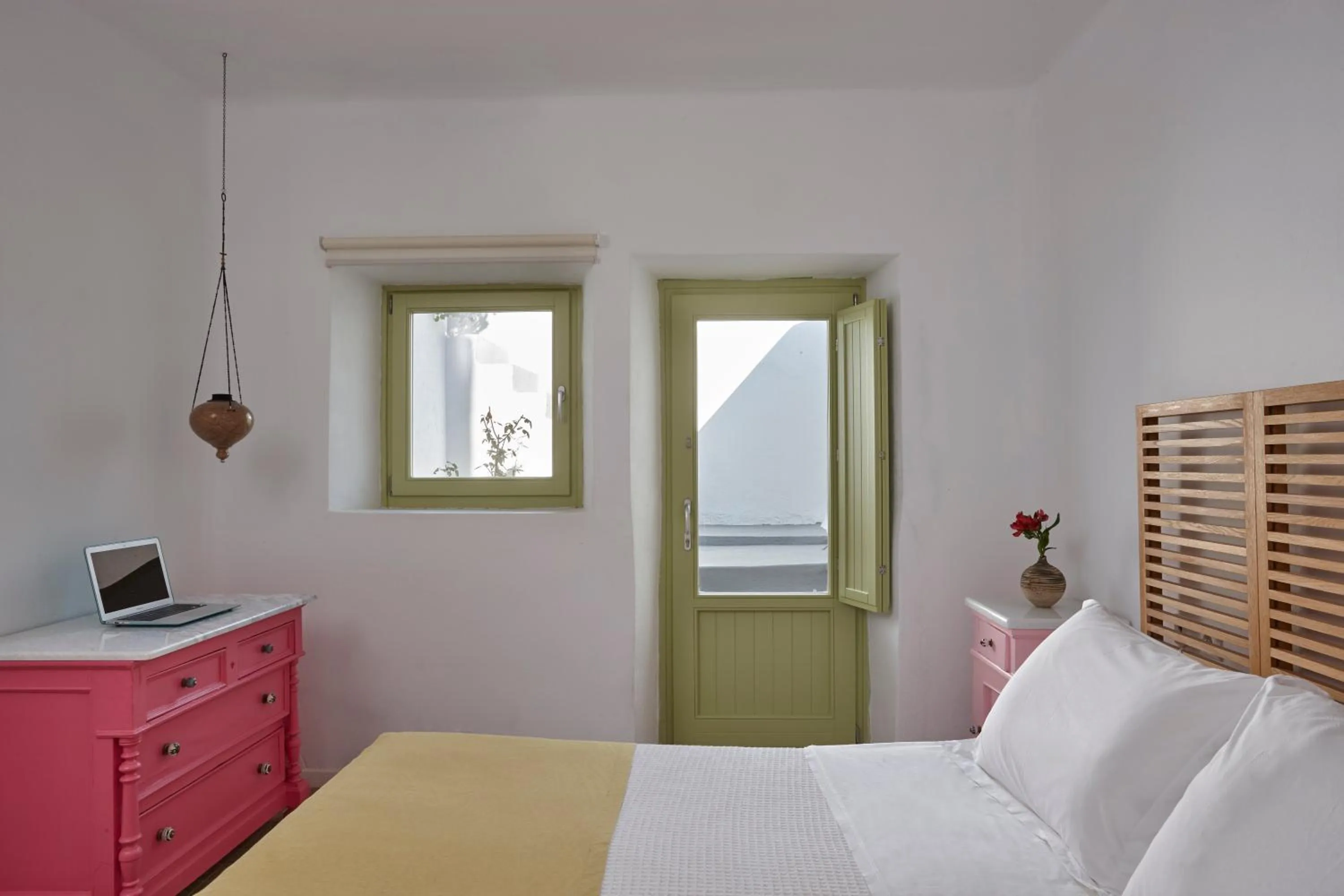 Bed in Villa Agrikoia