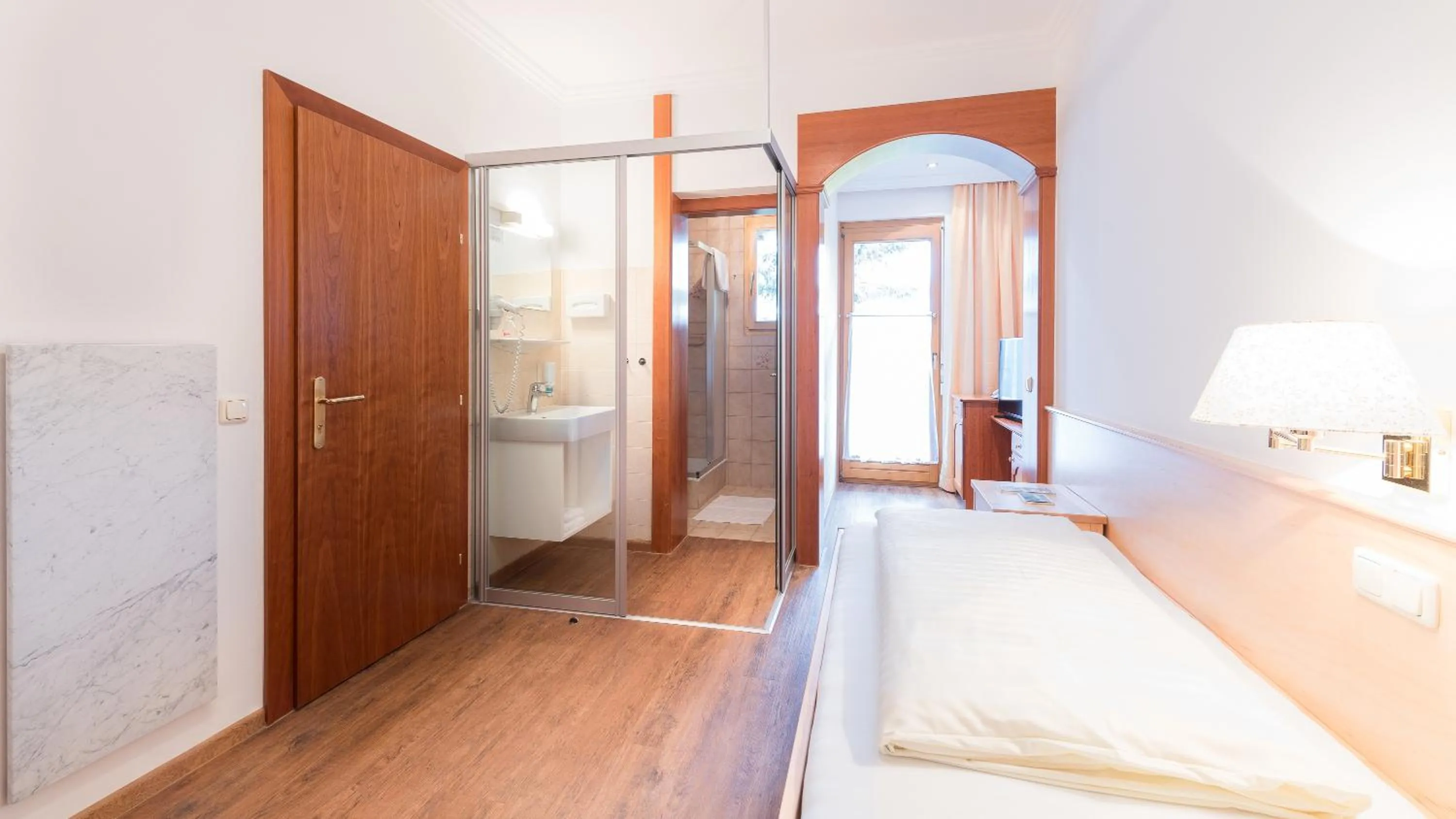 Photo of the whole room in Golf-Tennis-Wellnesshotel Mori