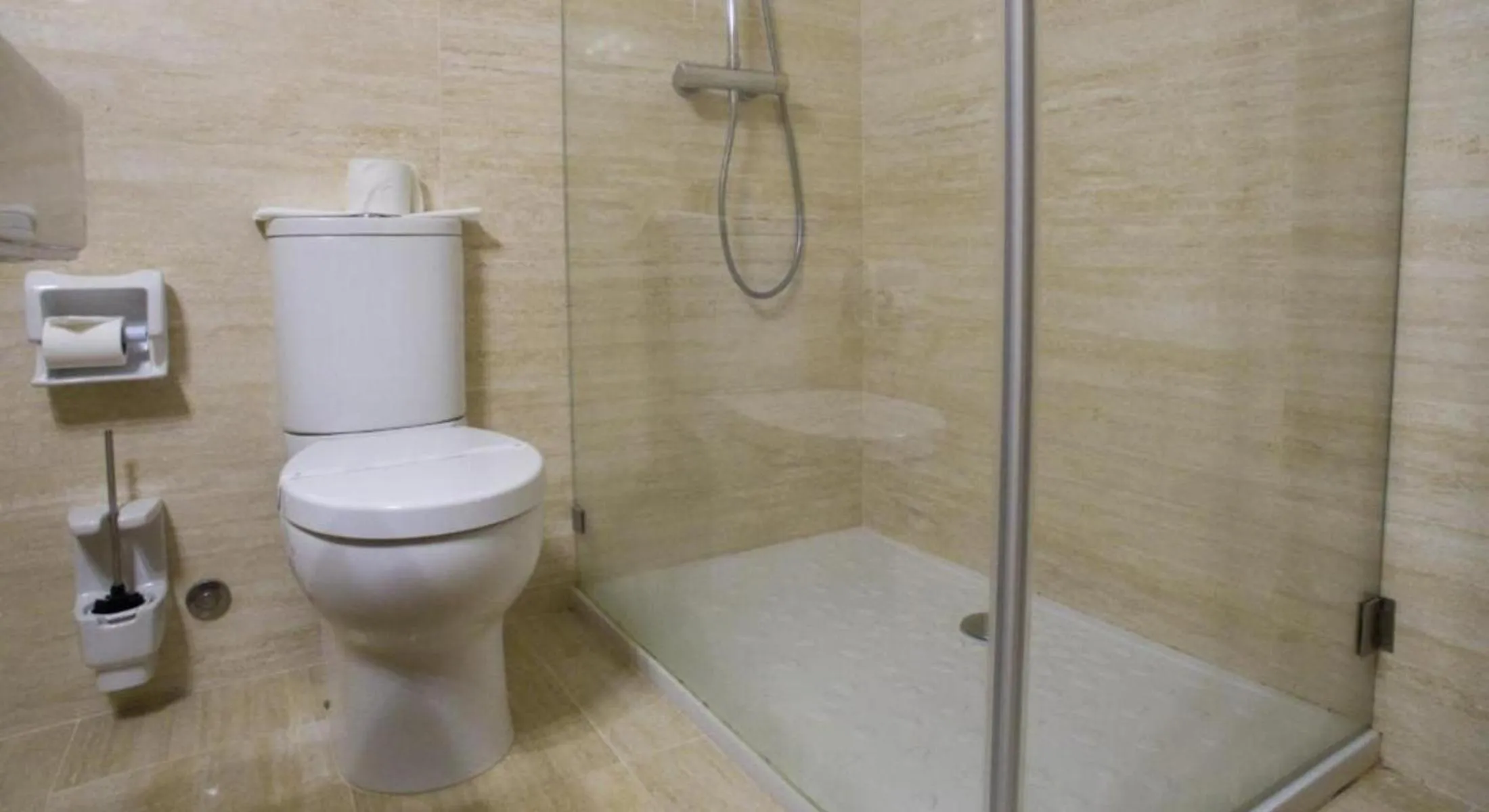 Shower in Hotel Santo Andre