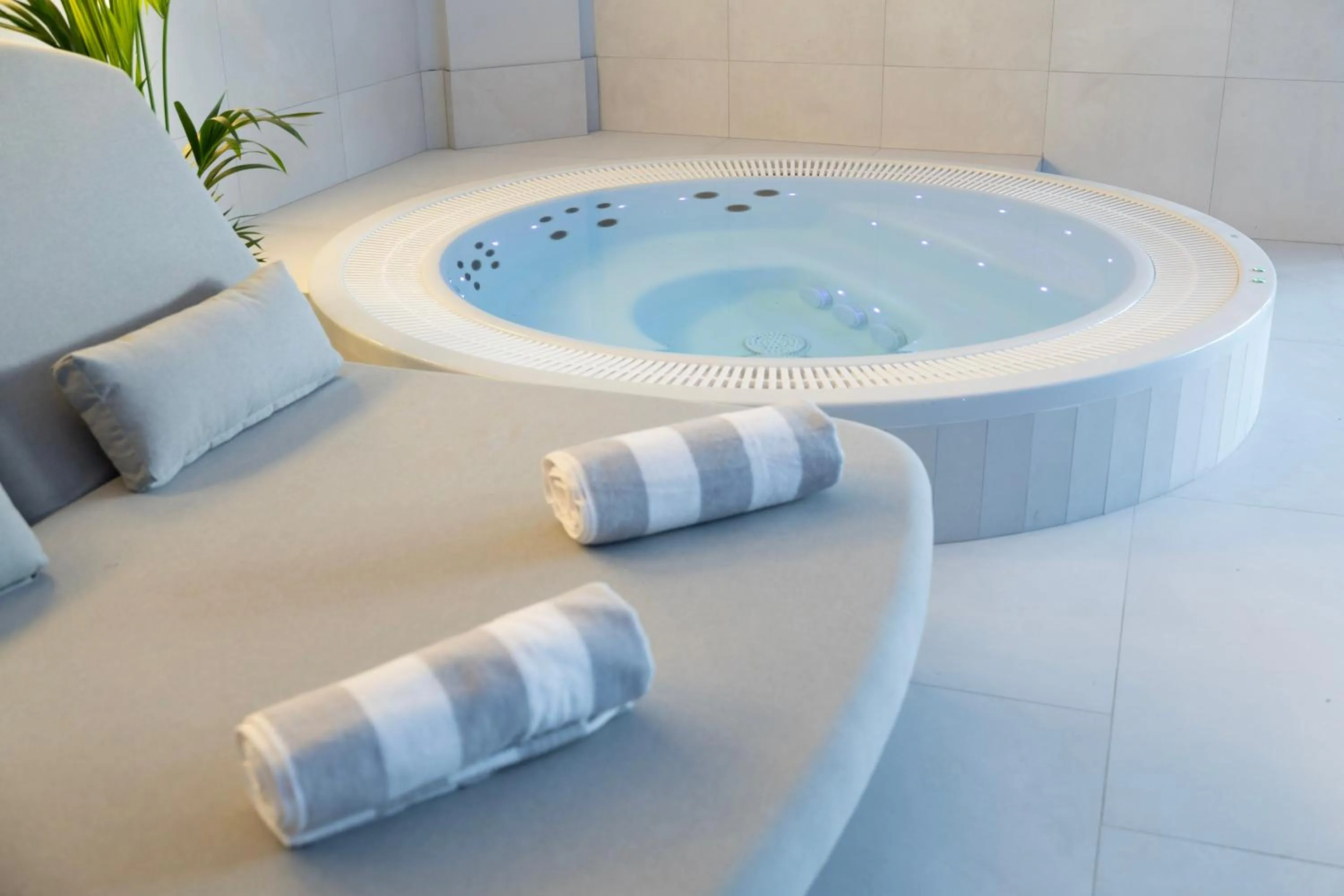 Hot Tub in Dwór Prezydencki Boutique Hotel & SPA