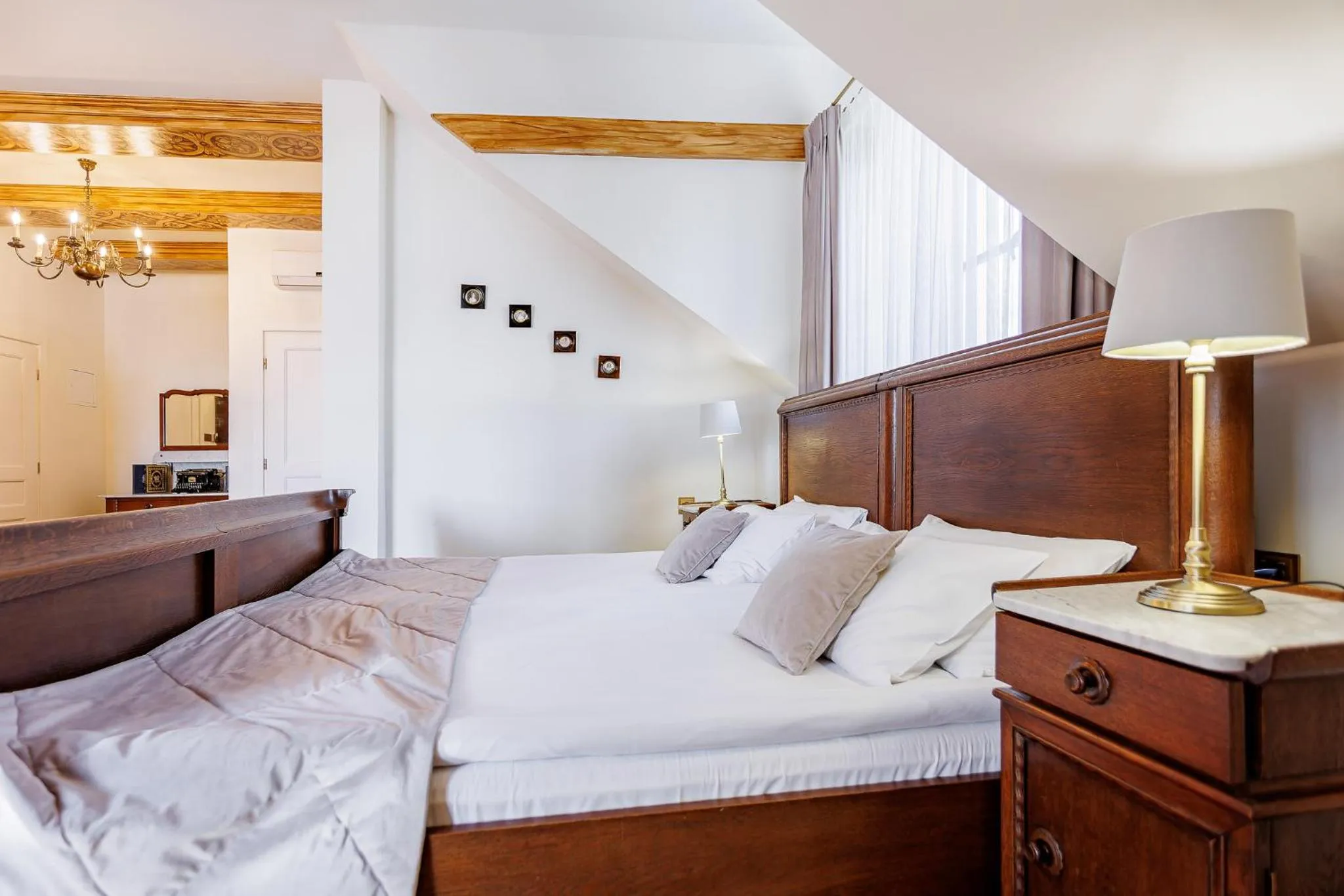 Bed in Dwór Prezydencki Boutique Hotel & SPA