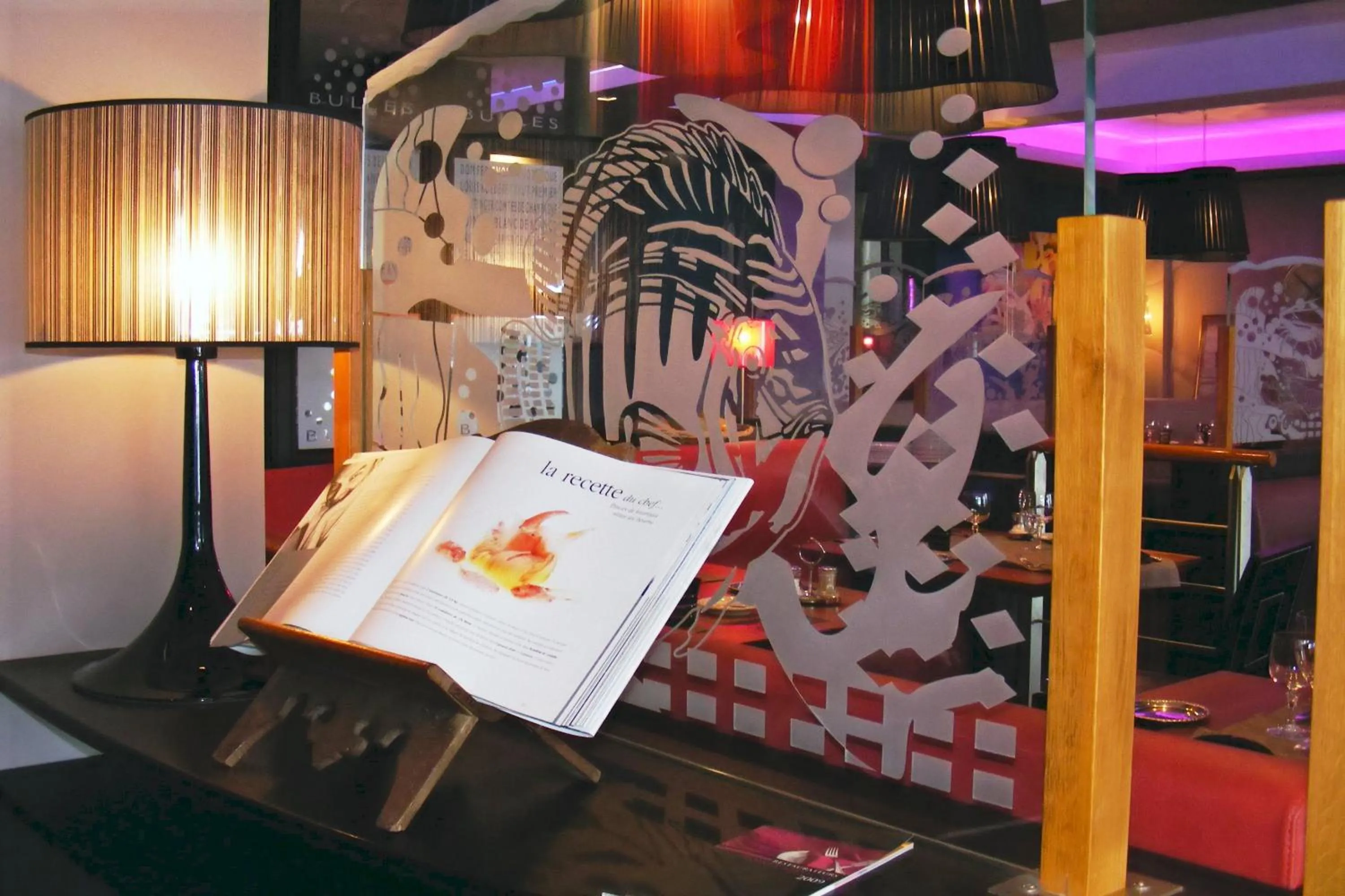 Restaurant/places to eat, Bed in Logis Hôtel de France - Face à la Mer