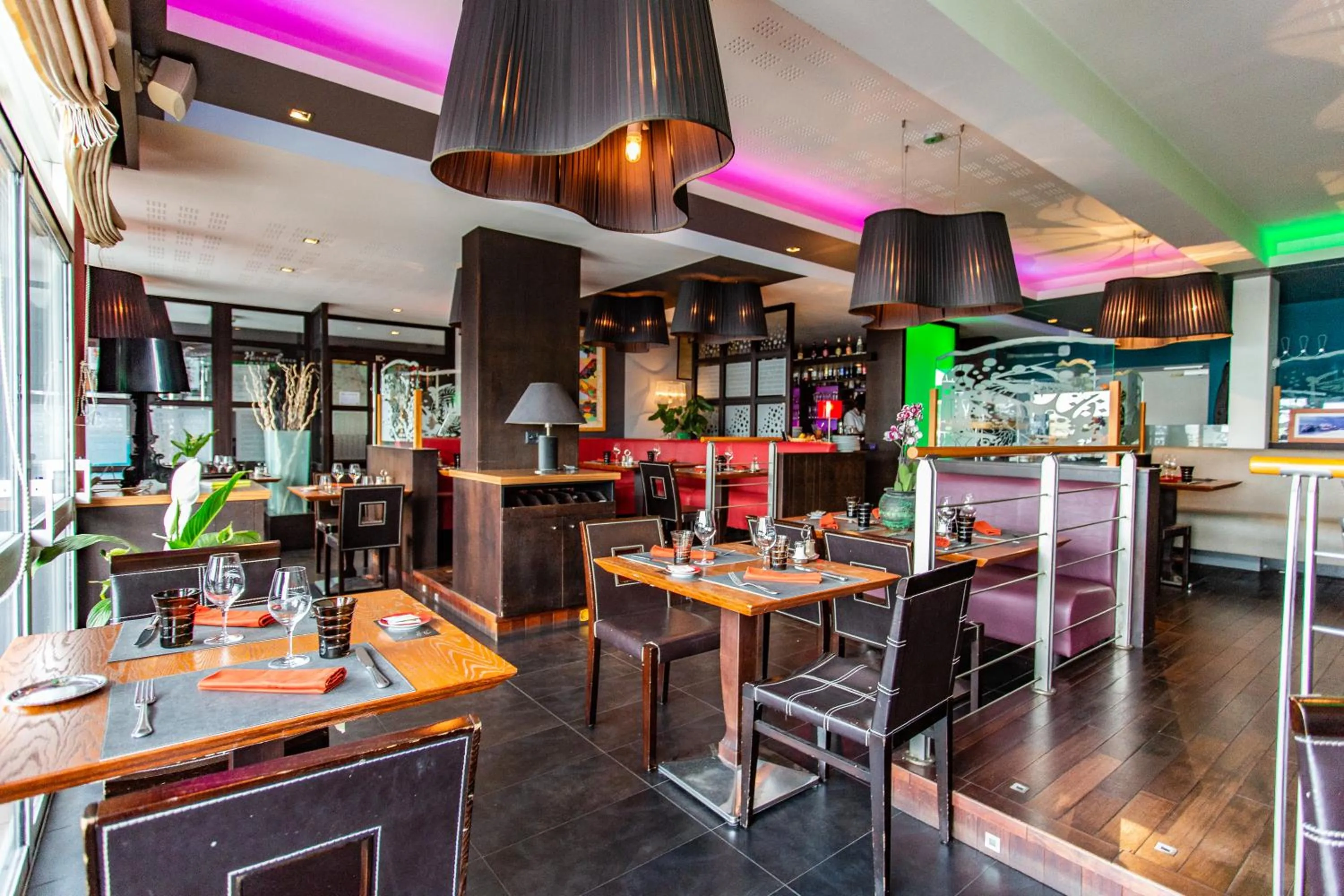 Restaurant/places to eat in Logis Hôtel de France - Face à la Mer