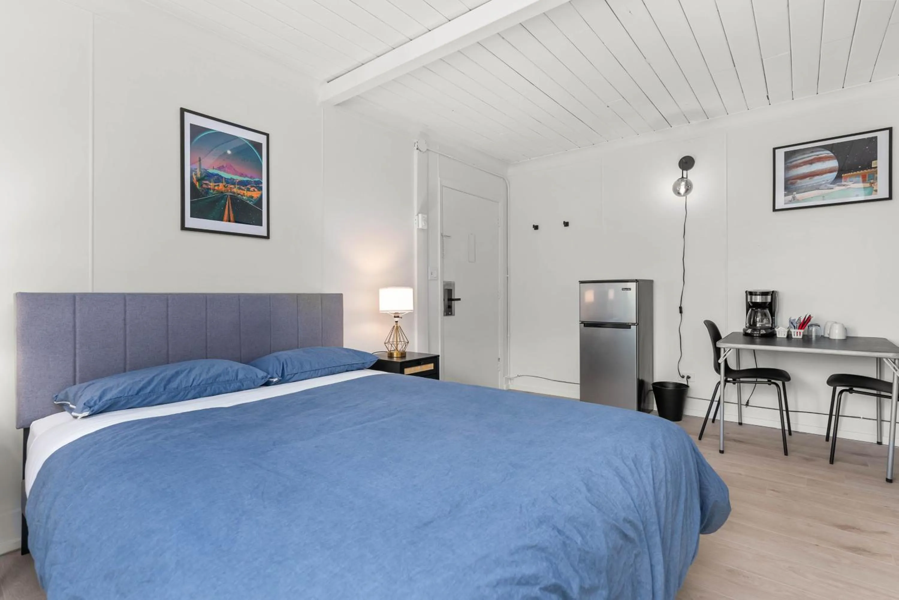 Decorative detail in The Villager Inn Princeton Motel