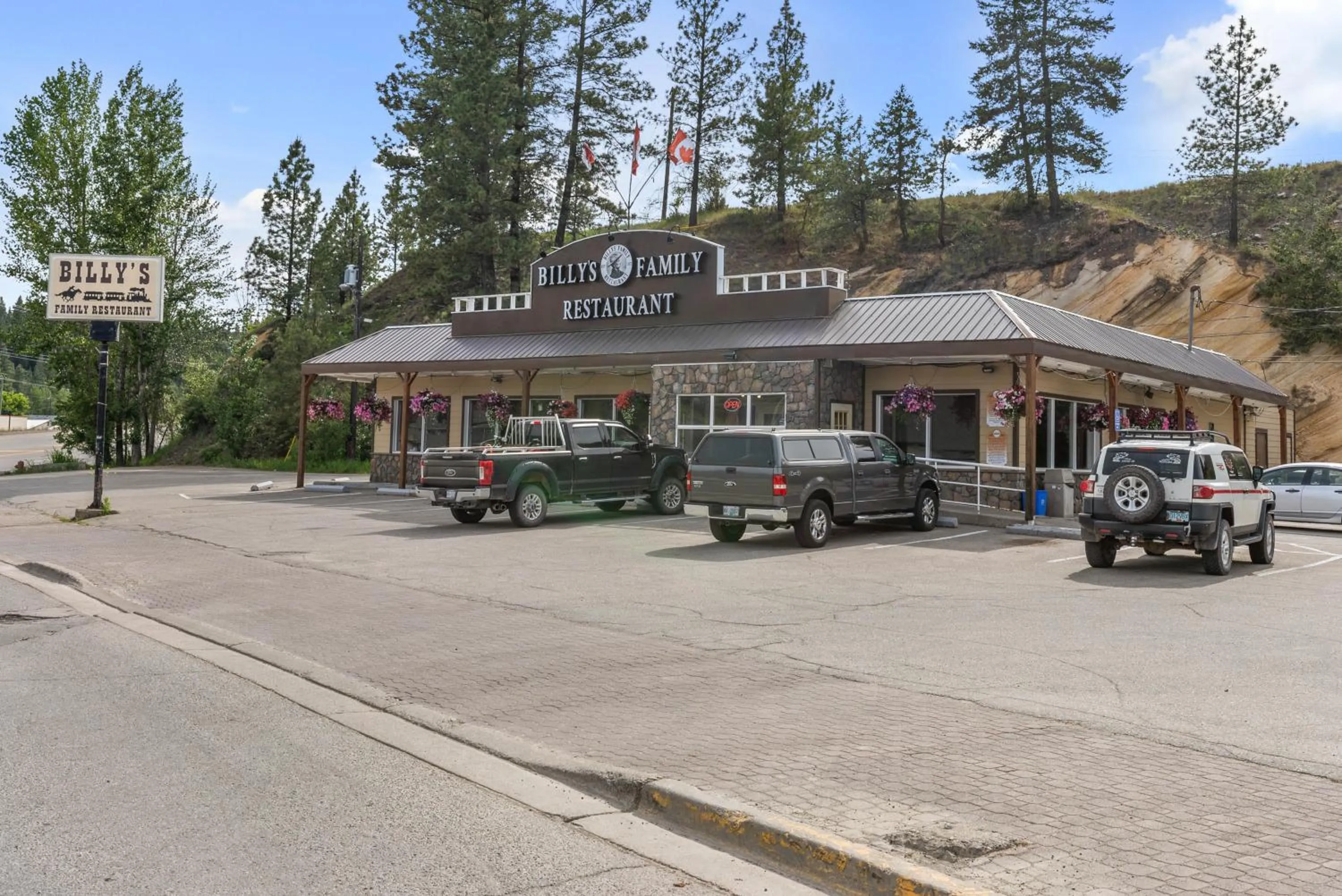 Restaurant/places to eat in The Villager Inn Princeton Motel