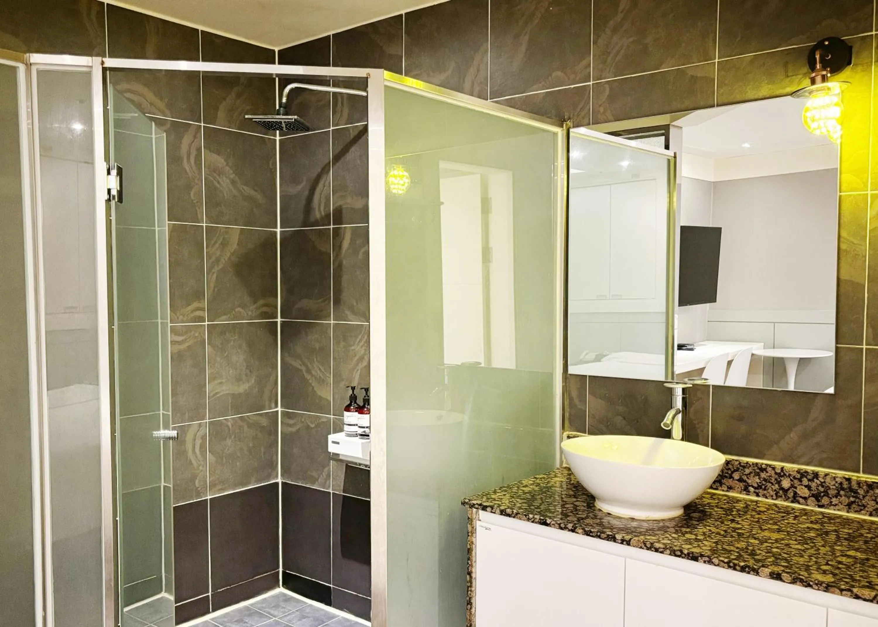 Bathroom in Dongdaemun Signature Tourist Hotel