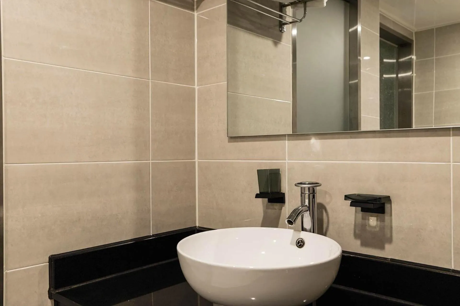 Dongdaemun Signature Tourist Hotel