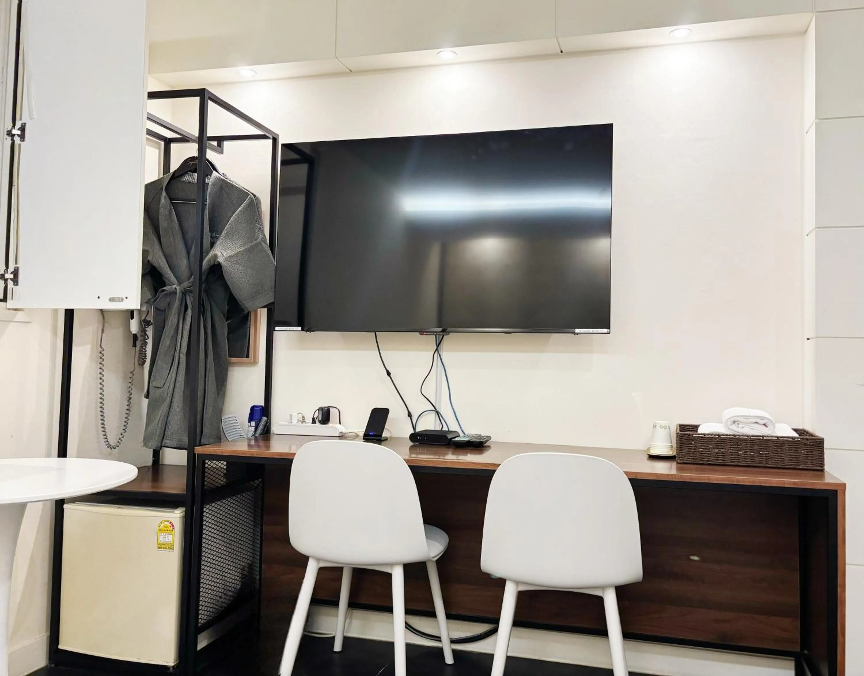 TV and multimedia in Dongdaemun Signature Tourist Hotel