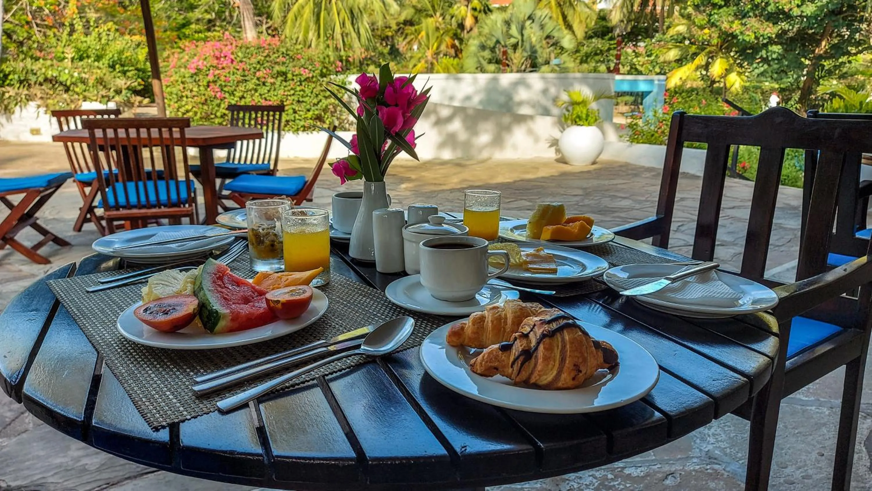 Breakfast in Diani Sea Resort - All Inclusive