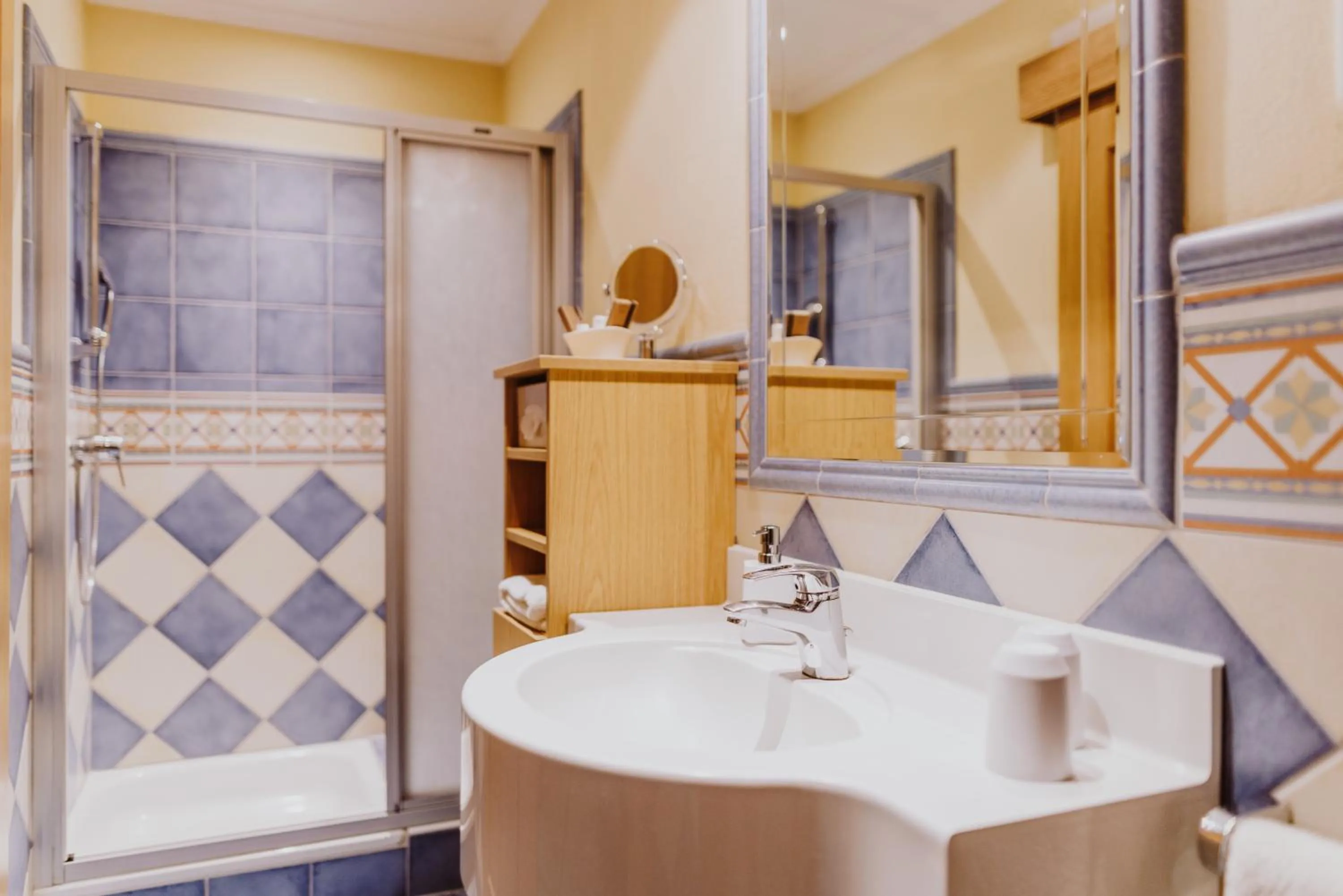 Bathroom in Landhotel Gschirnwirt