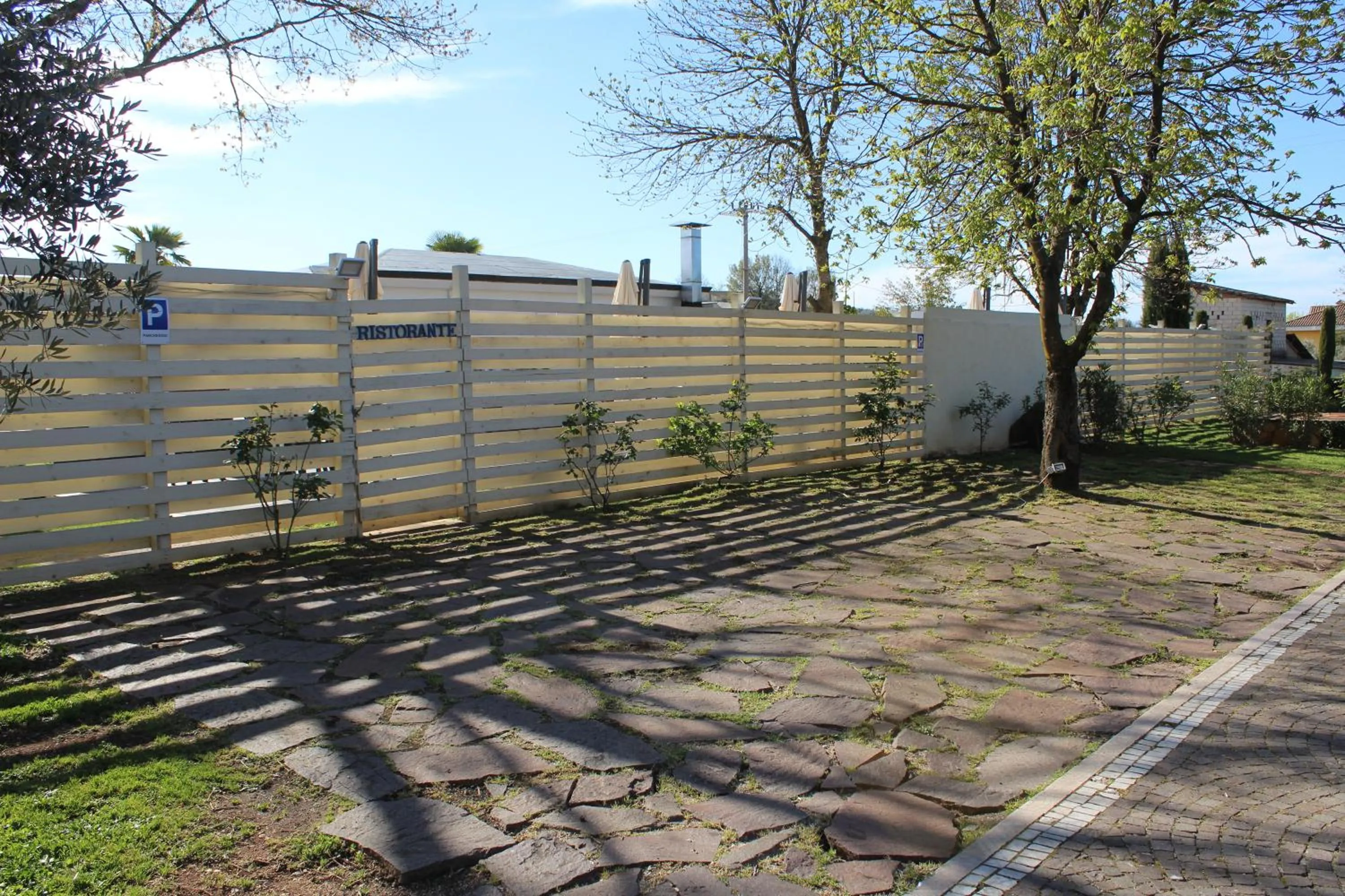 Parking in B&B Villa Sbaraglia