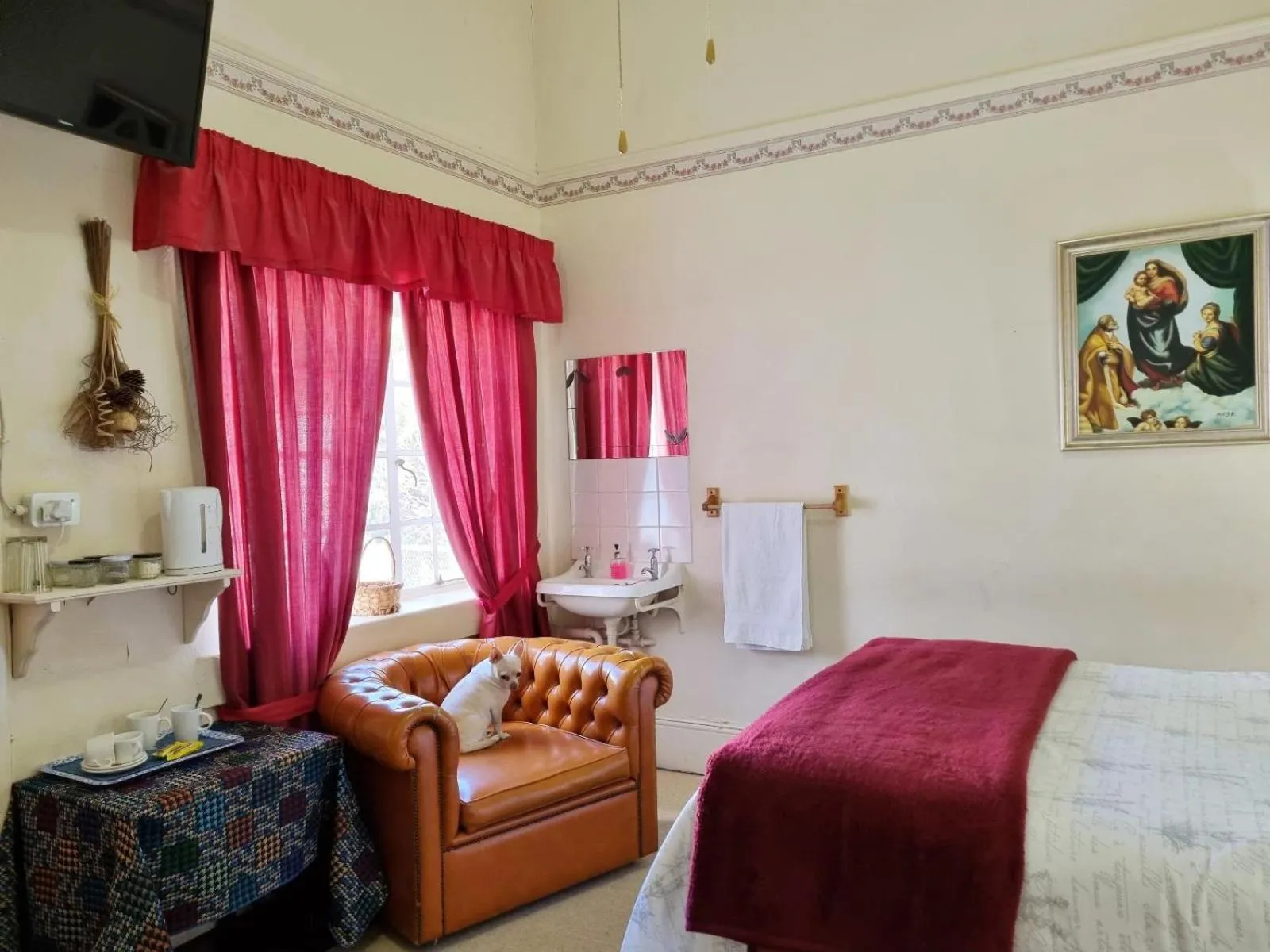 Bed in Mountain View Country Inn