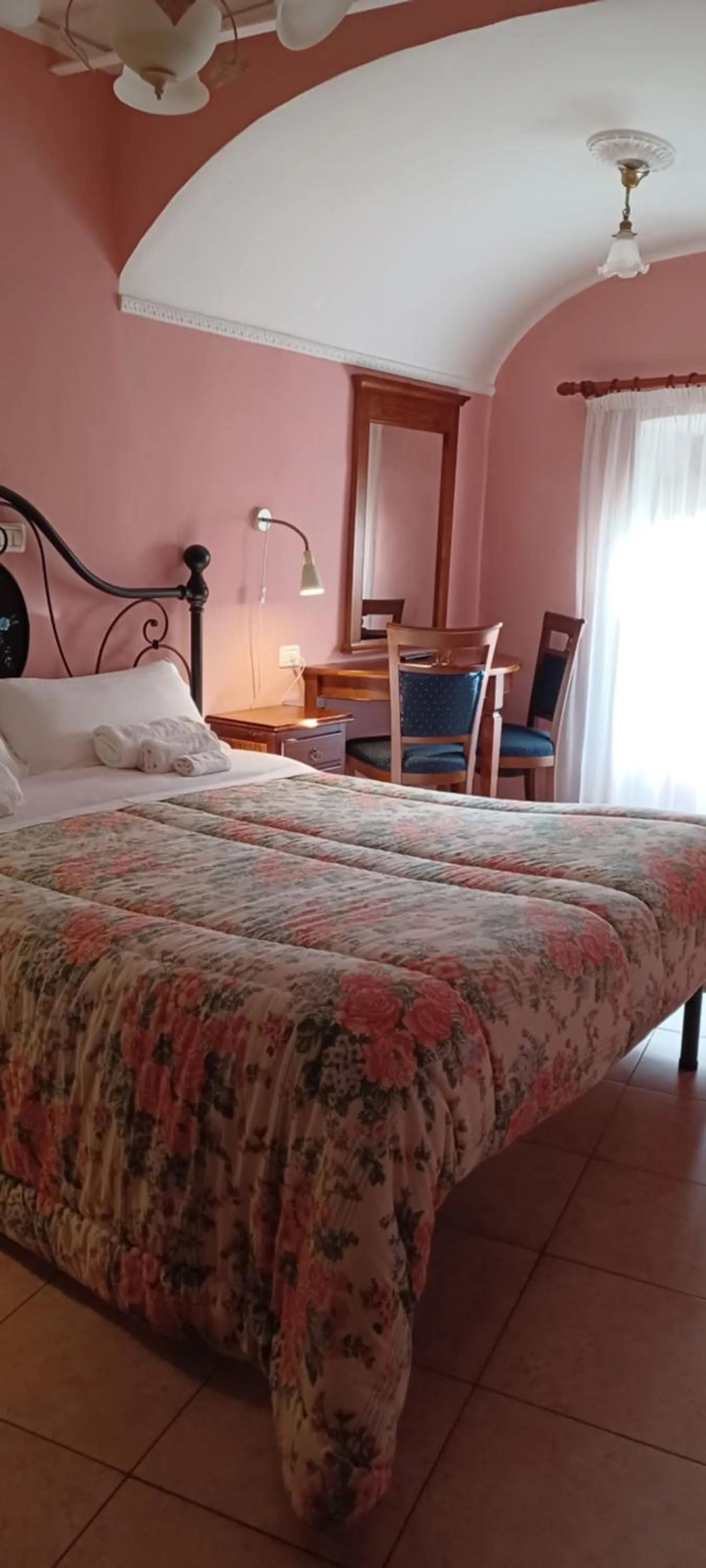 Bedroom, Bed in La Casa dei Nonni B&B