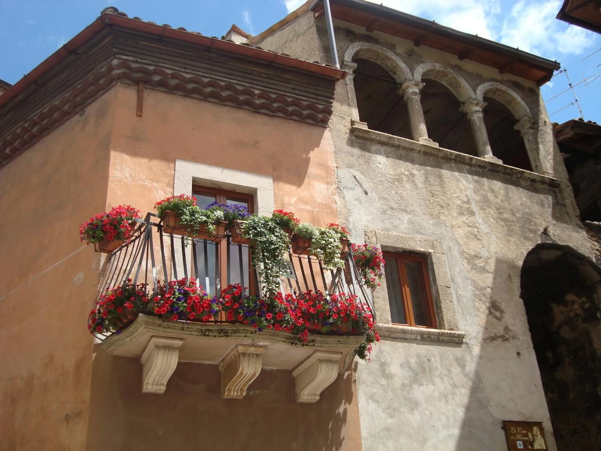 Facade/entrance in La Casa dei Nonni B&B