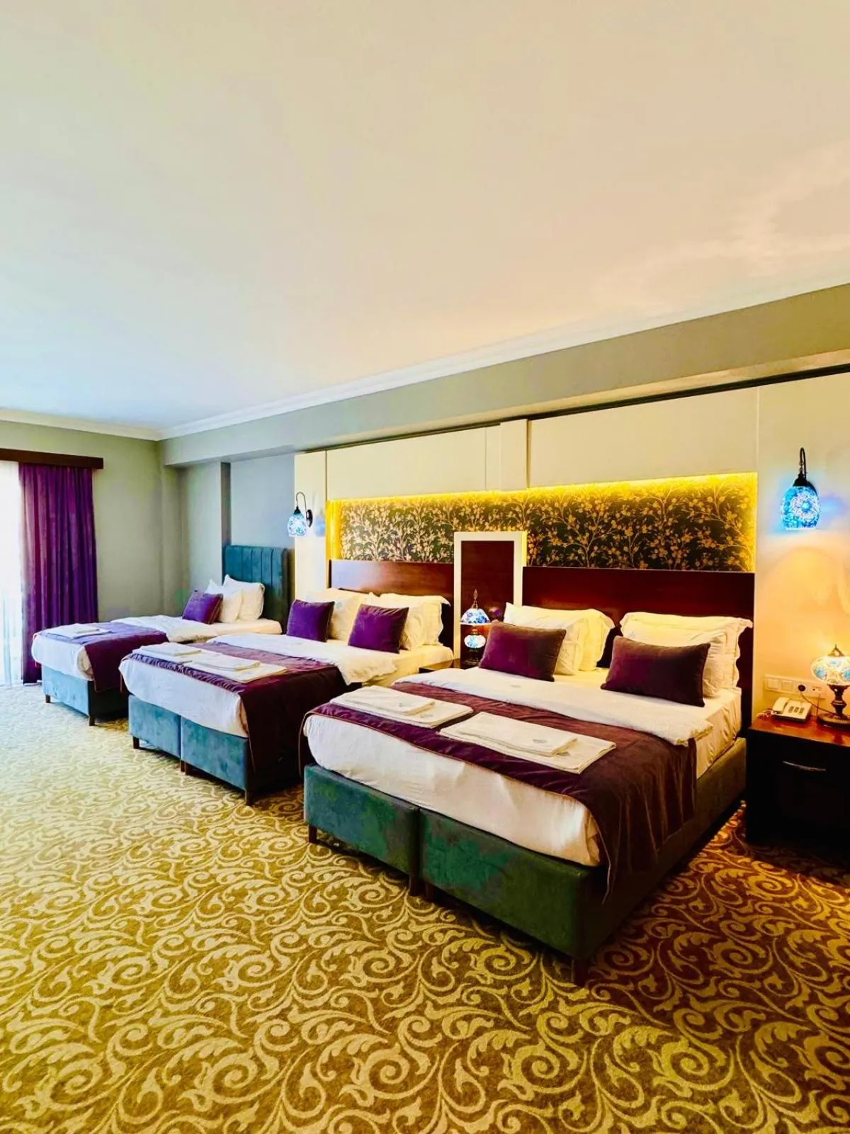 Photo of the whole room, Bed in Pamukkale Whiteheaven Suite Hotel