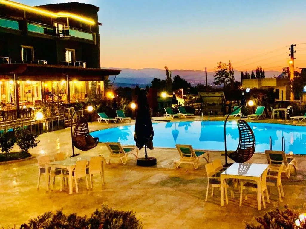 Swimming pool in Pamukkale Whiteheaven Suite Hotel