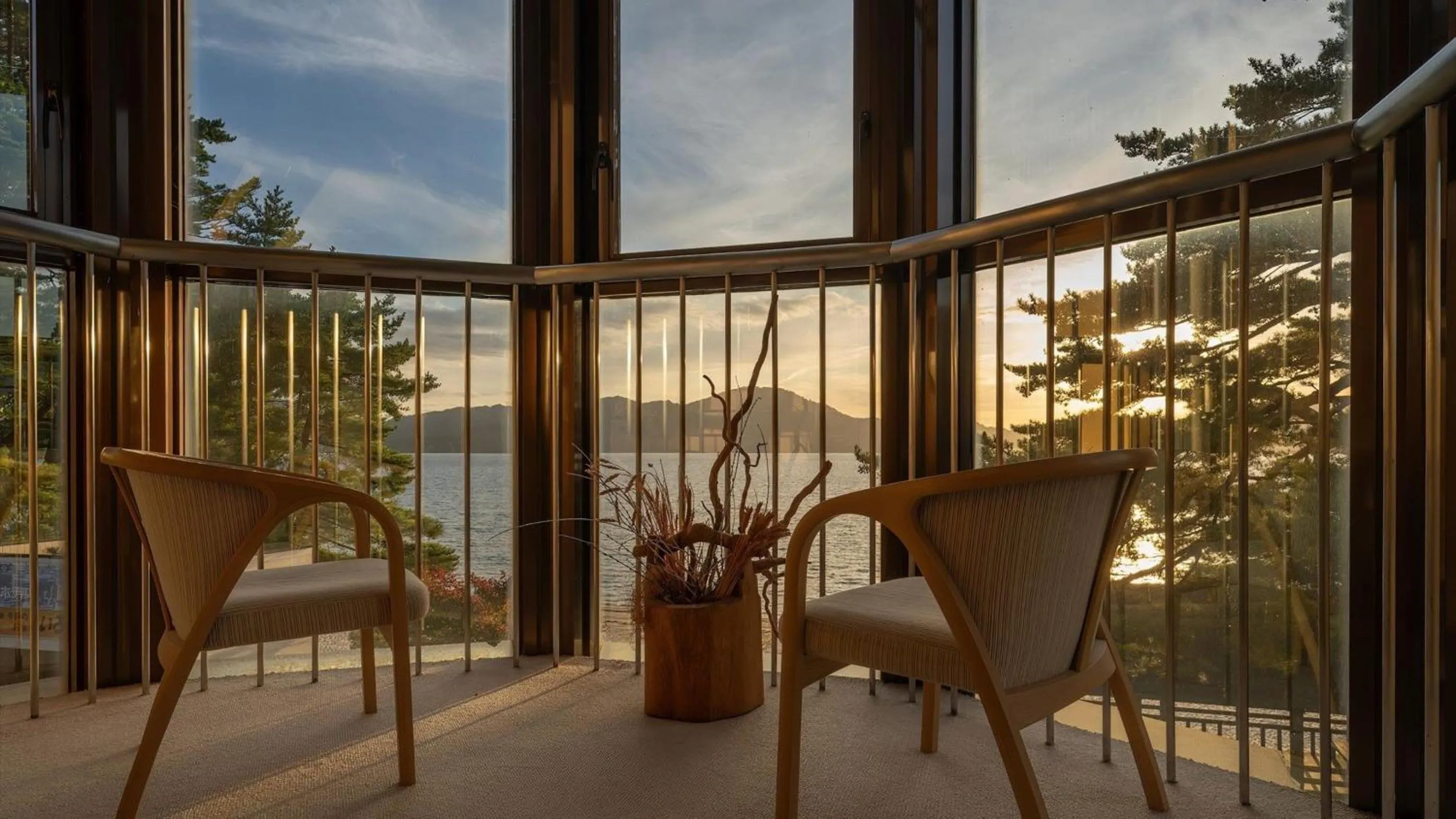 Lake view in Katakurinohana