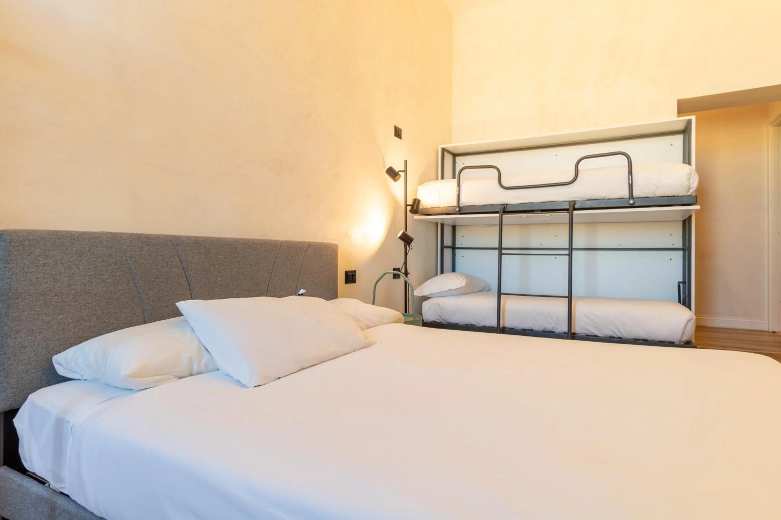 Bedroom, Bed in Cunabu Apartments