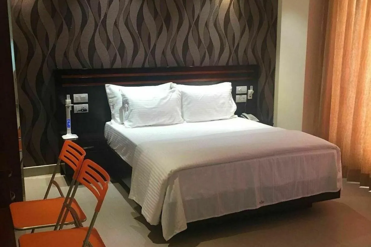 Bed in Splendid Holiday Guest House