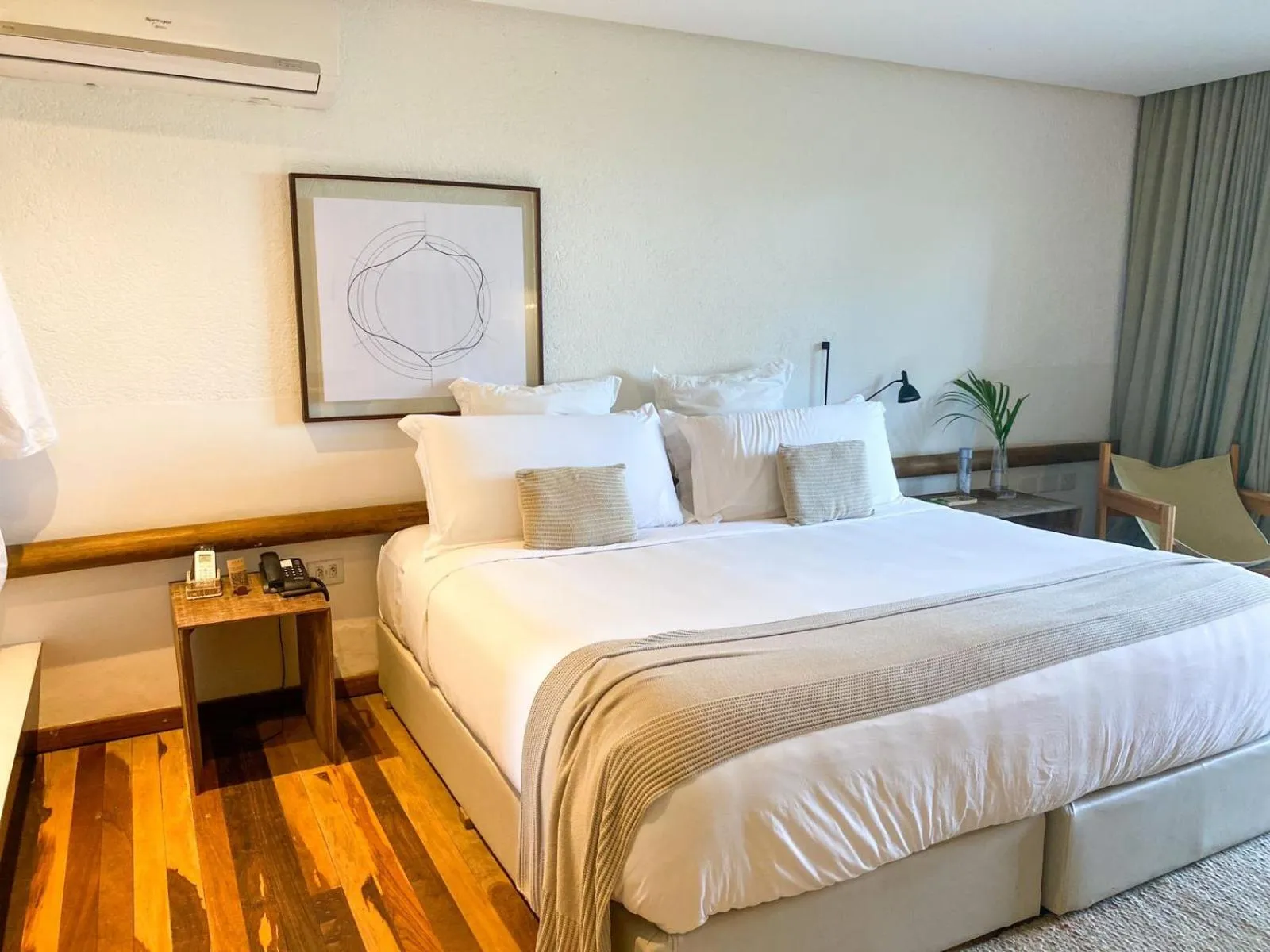 Photo of the whole room, Bed in Paru Boutique Hotel