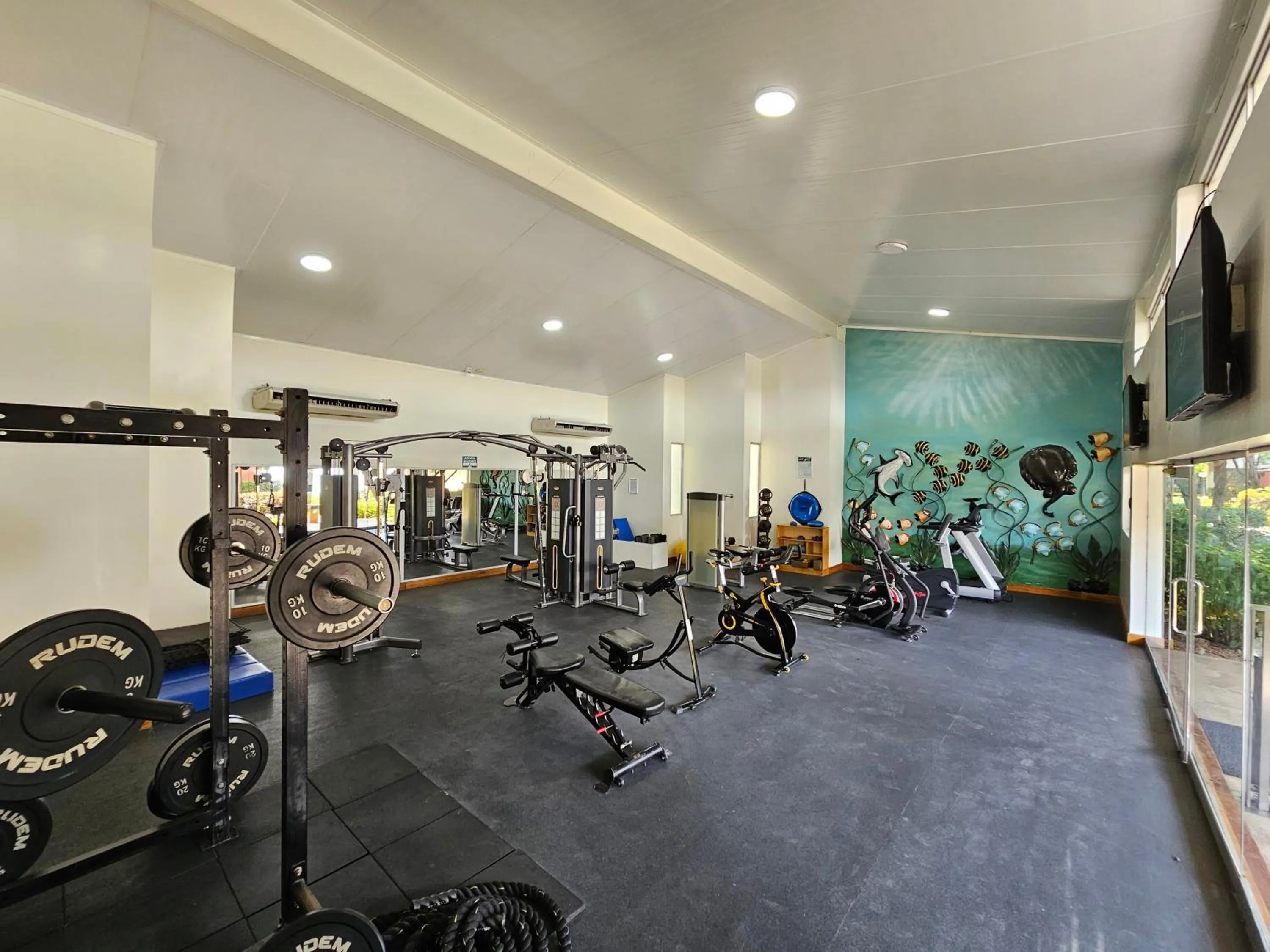 Fitness centre/facilities in Punta Sal Suites & Bungalows Resort